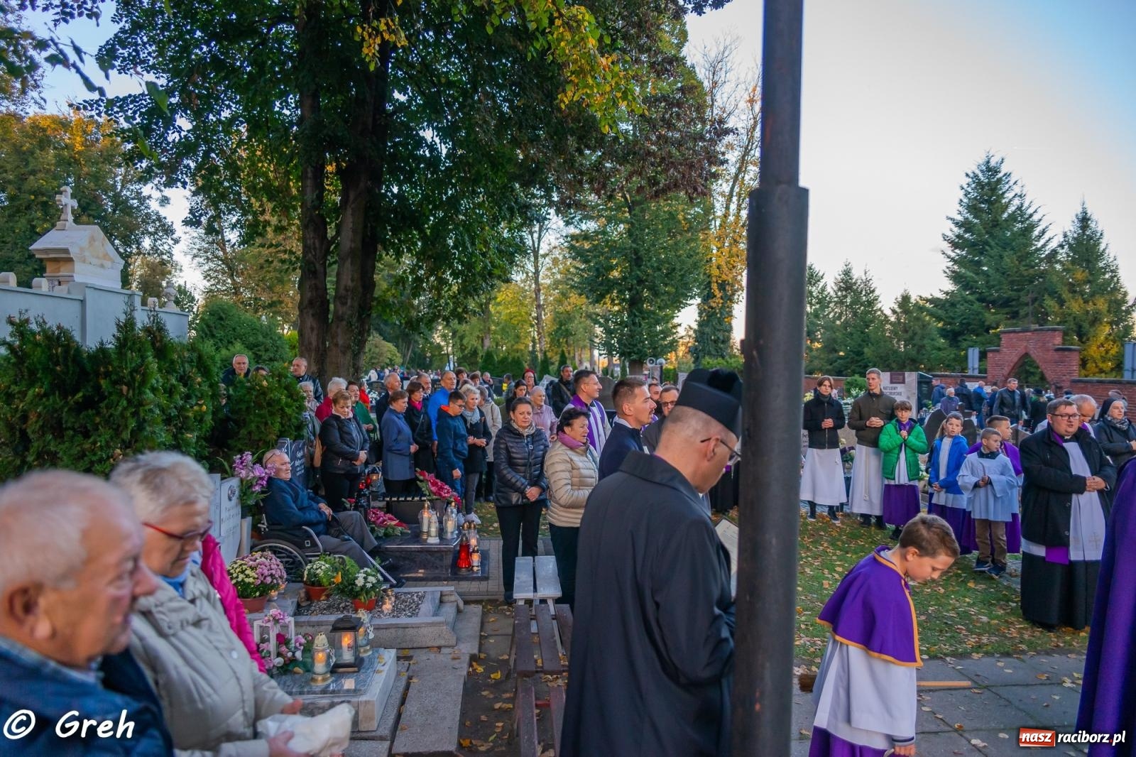 Zdjęcie w galerii na portalu naszraciborz.pl: Nieszpory i procesja na cmentarzu Jeruzalem [FOTO i WIDEO] wiadomości z regionu