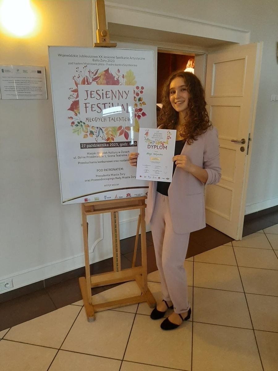 Zdjęcie w galerii na portalu naszraciborz.pl: Dominika i Maja z sukcesami na Festiwalu Młodych Talentów wiadomości z regionu