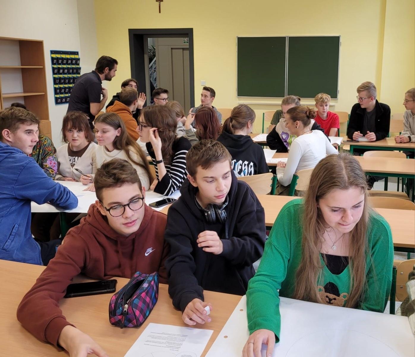 Zdjęcie w galerii na portalu naszraciborz.pl: Uczniowie raciborskich szkół tworzą biznesplany wiadomości z regionu