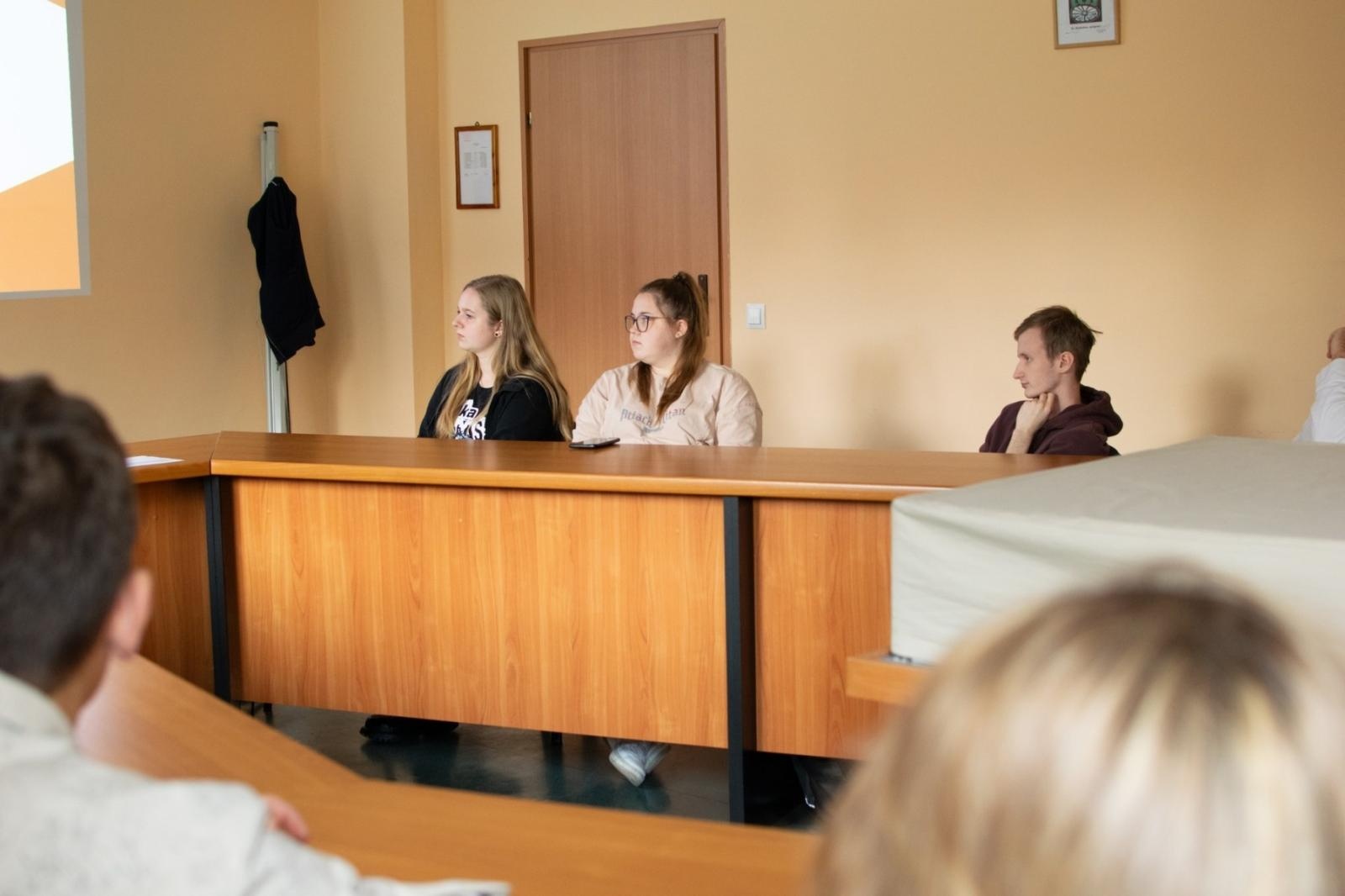 Zdjęcie w galerii na portalu naszraciborz.pl: Uczniowie raciborskich szkół tworzą biznesplany wiadomości z regionu