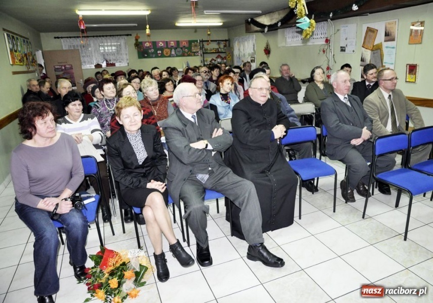 Zdjęcie w galerii na portalu naszraciborz.pl: Kronika rozeszła się jak ciepłe bułki wiadomości z regionu