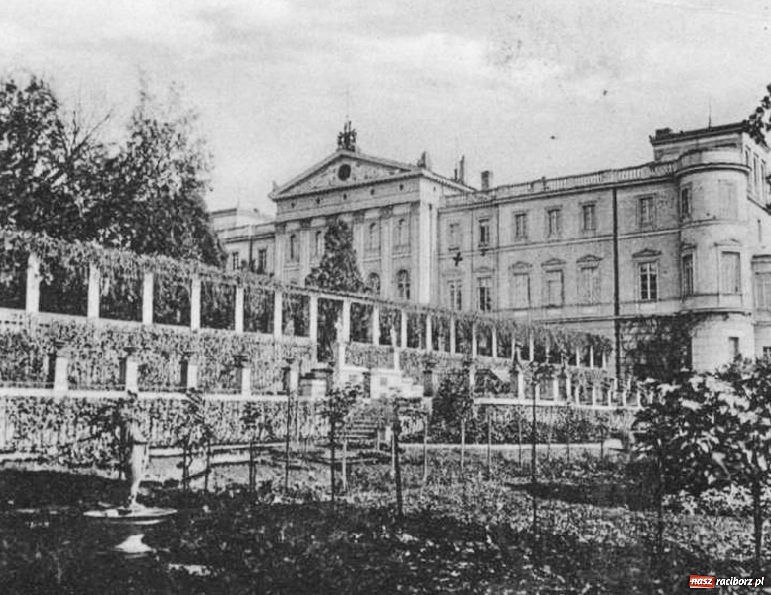 Zdjęcie w galerii na portalu naszraciborz.pl: Park jak za czasów jaśniepaństwa. W Sławikowie powstanie zielona perełka wiadomości z regionu