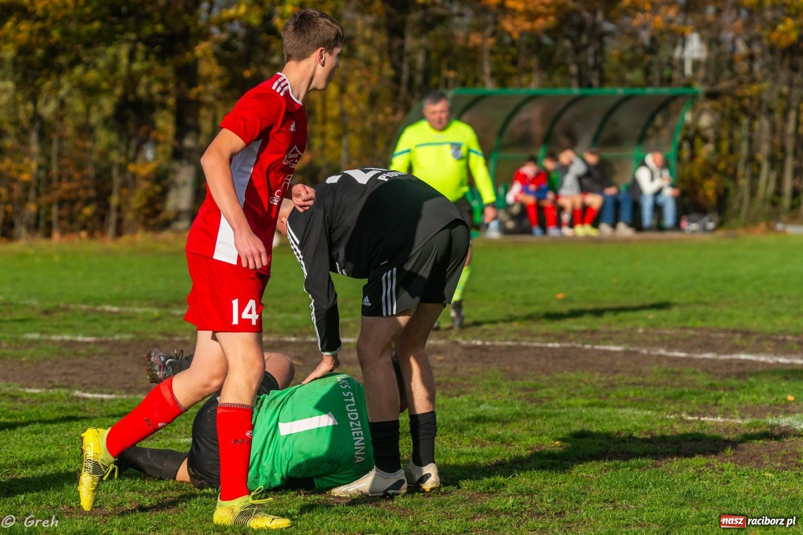 Zdjęcie w galerii na portalu naszraciborz.pl: C klasowe derby Raciborza dla rezerw Studziennej [FOTO] wiadomości z regionu