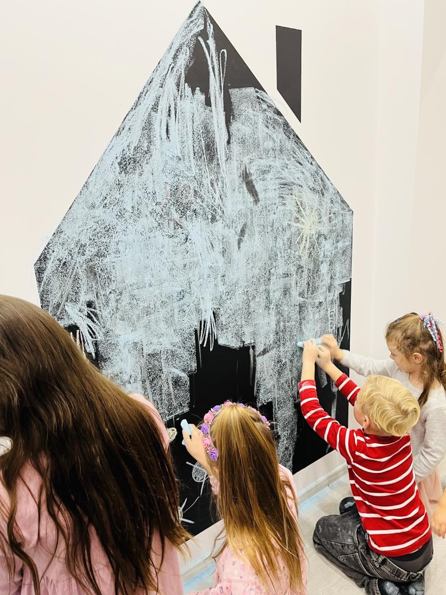 Zdjęcie w galerii na portalu naszraciborz.pl: Z myślą o dzieciach i rodzicach. W Raciborzu działa już Strefa Kreatywności SandE wiadomości z regionu