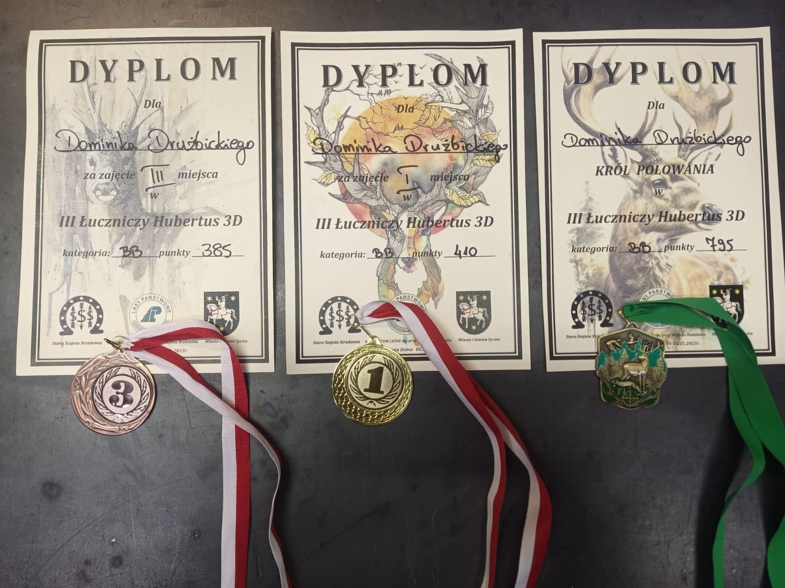 Zdjęcie w galerii na portalu naszraciborz.pl: Strzelcy z Raciborza z sukcesem na zawodach łuczniczych wiadomości z regionu