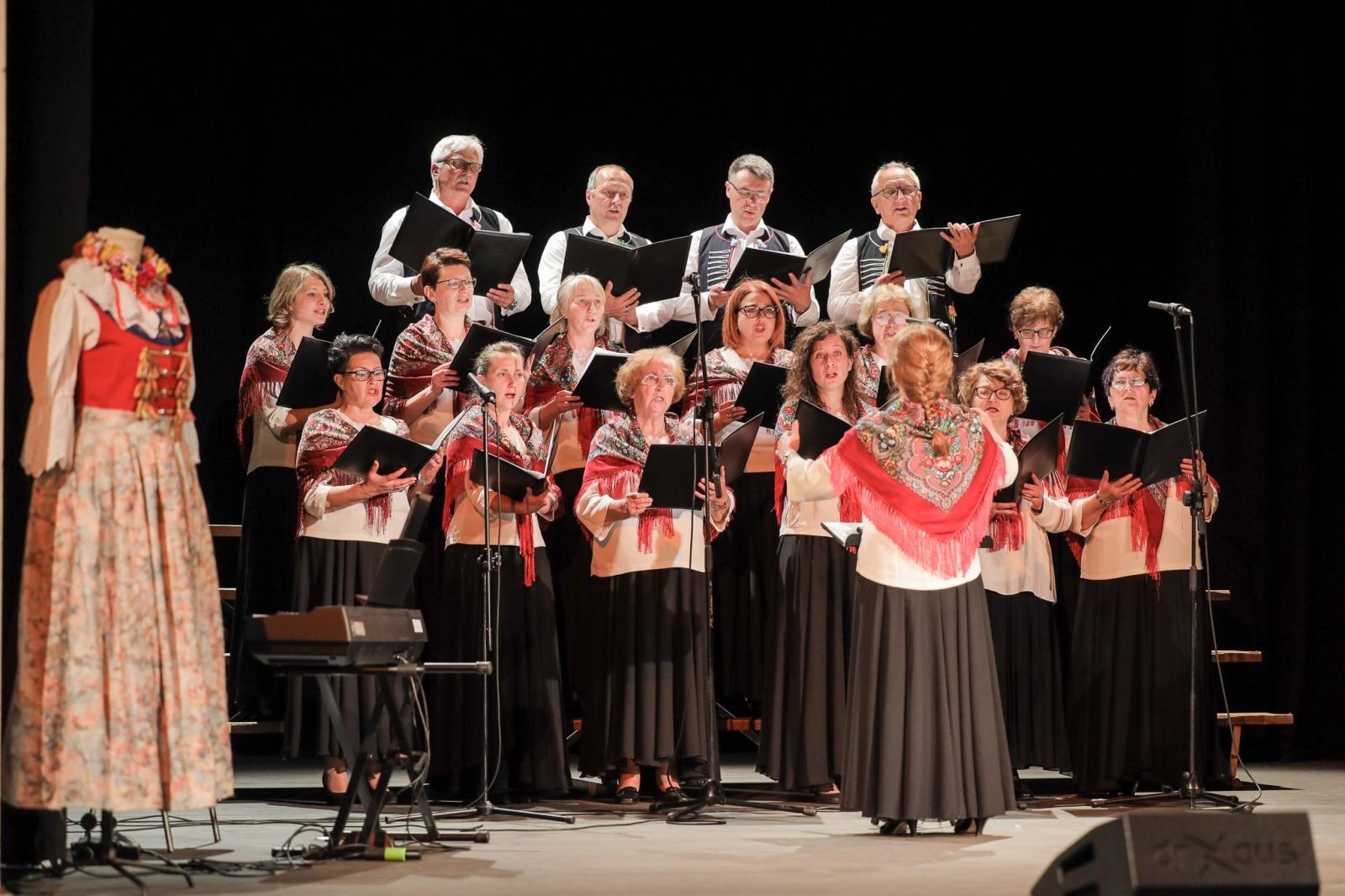 Zdjęcie w galerii na portalu naszraciborz.pl: Co nam w duszy gra. Zaproszenie na koncert muzyki chóralnej wiadomości z regionu