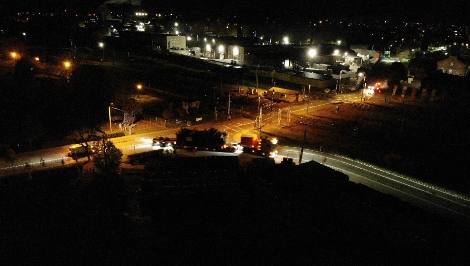 Zdjęcie w galerii na portalu naszraciborz.pl: Tak transport dwóch wielkich kotłów poradził sobie na nerce [FOTO i WIDEO] wiadomości z regionu