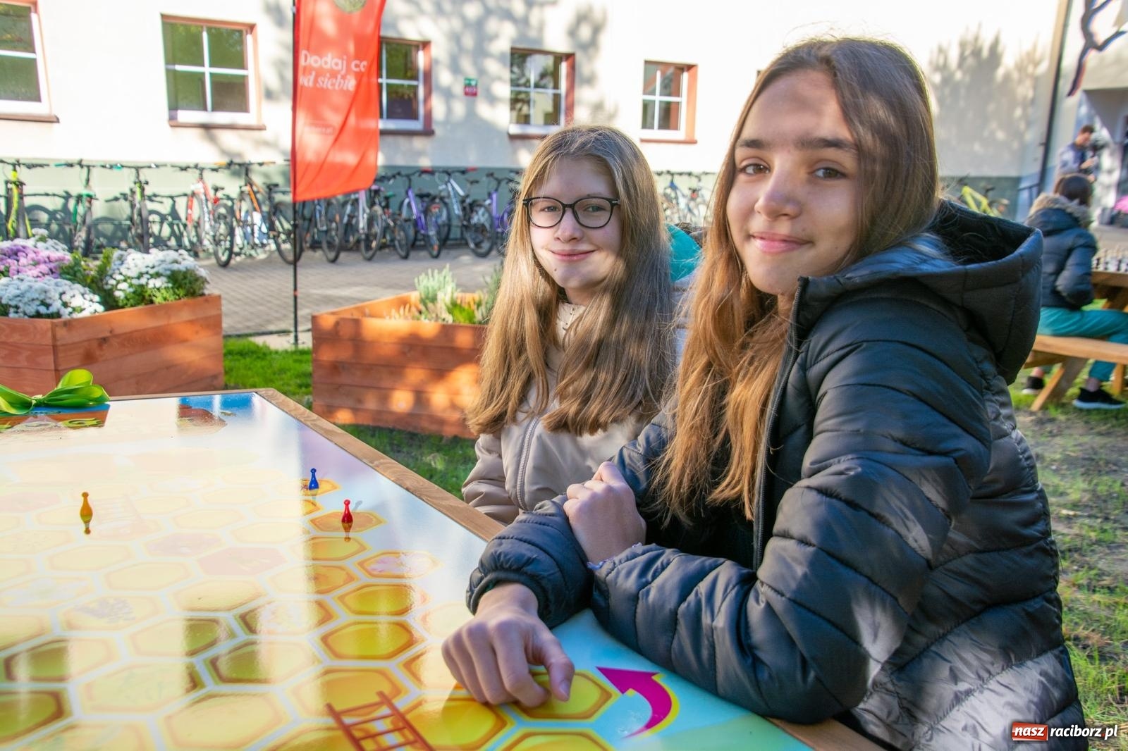 Zdjęcie w galerii na portalu naszraciborz.pl: W Markowicach otwarto ekopracownię pod chmurką [FOTO i WIDEO] wiadomości z regionu