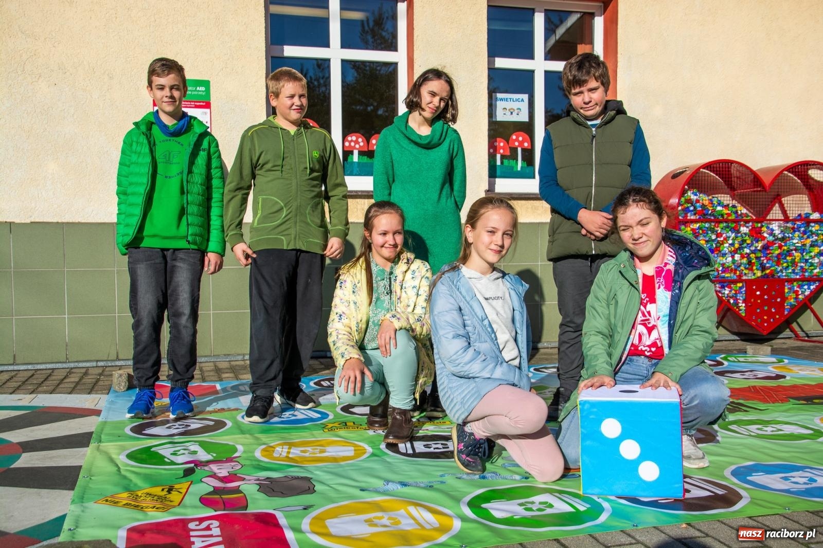 Zdjęcie w galerii na portalu naszraciborz.pl: W Markowicach otwarto ekopracownię pod chmurką [FOTO i WIDEO] wiadomości z regionu