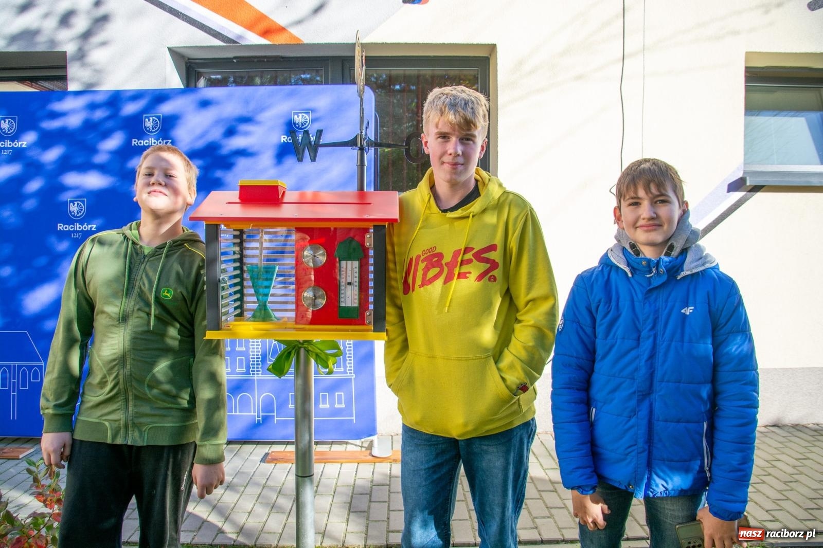 Zdjęcie w galerii na portalu naszraciborz.pl: W Markowicach otwarto ekopracownię pod chmurką [FOTO i WIDEO] wiadomości z regionu