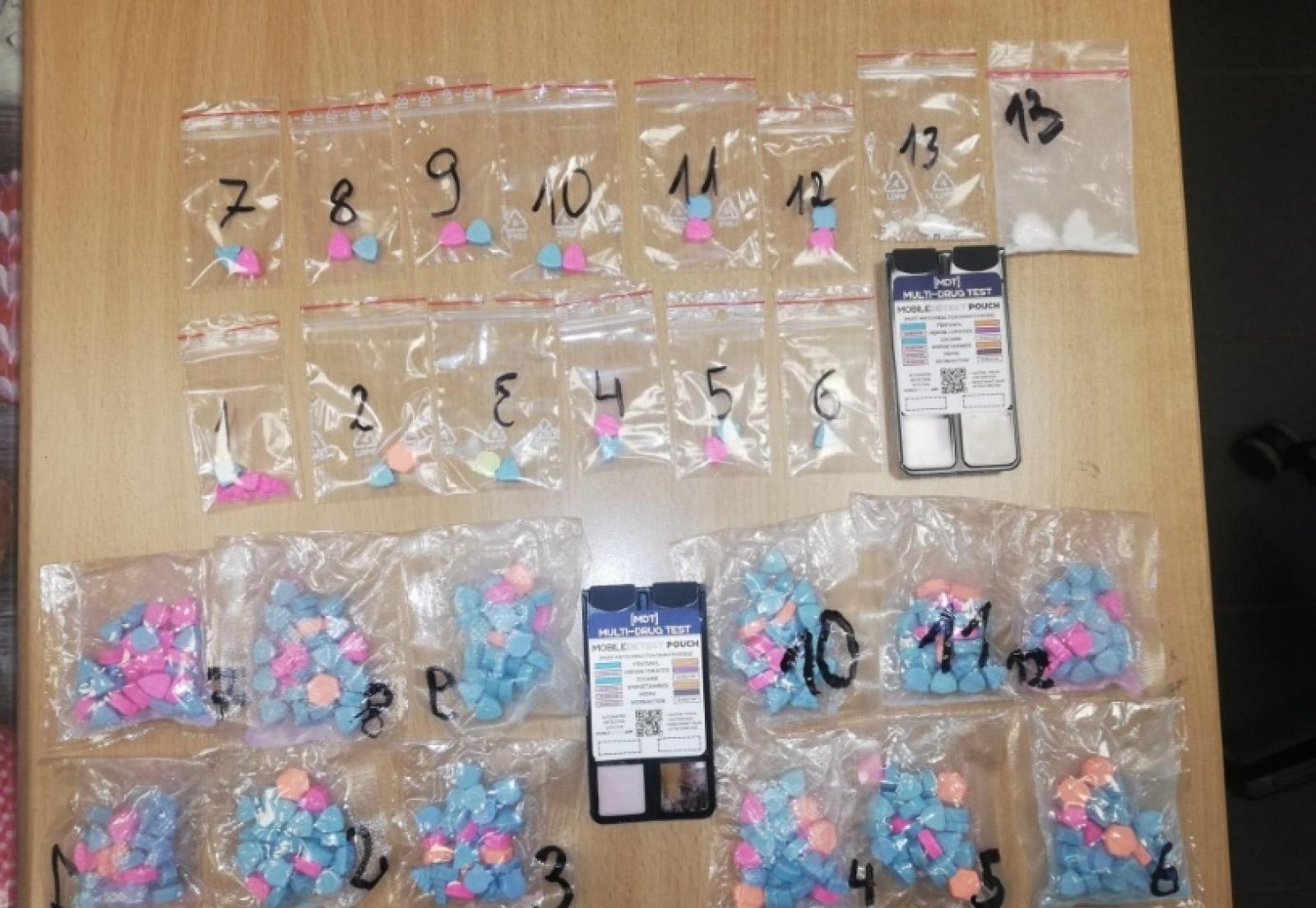 Zdjęcie w galerii na portalu naszraciborz.pl: Yerry i jego niezawodny nos. Wywąchał tabletki ecstasy wiadomości z regionu