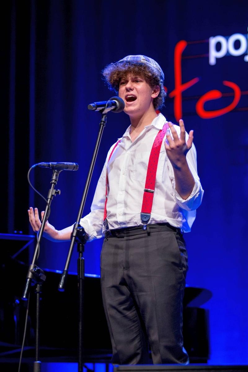 Zdjęcie w galerii na portalu naszraciborz.pl: Uczniowie i nauczyciele stają do pojedynku wiadomości z regionu