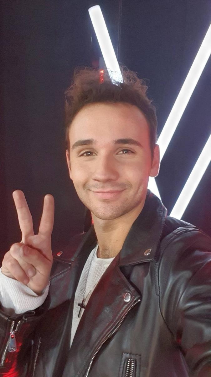 Zdjęcie w galerii na portalu naszraciborz.pl: Janek Górka z Raciborza podbija serca jurorów The Voice of Poland! Wsparcie mieszkańców potrzebne w etapie live wiadomości z regionu