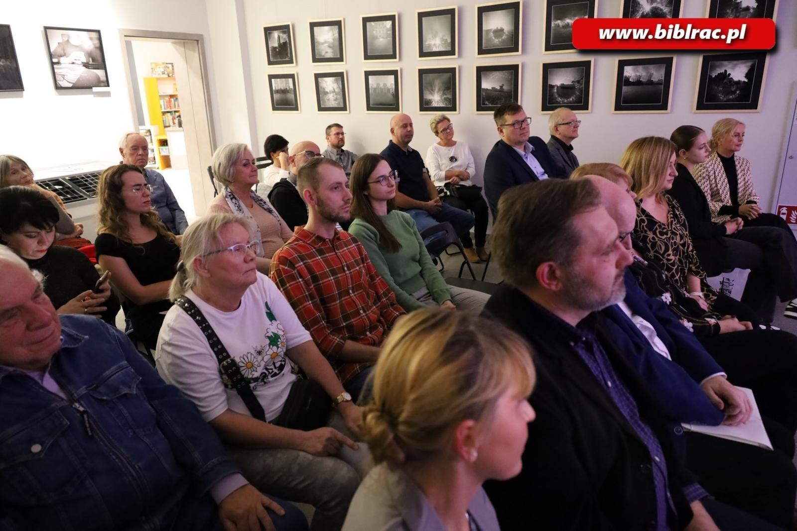 Zdjęcie w galerii na portalu naszraciborz.pl: Ogólnopolski konkurs literacki Racibórz prozą zaczarowany rozstrzygnięty! wiadomości z regionu