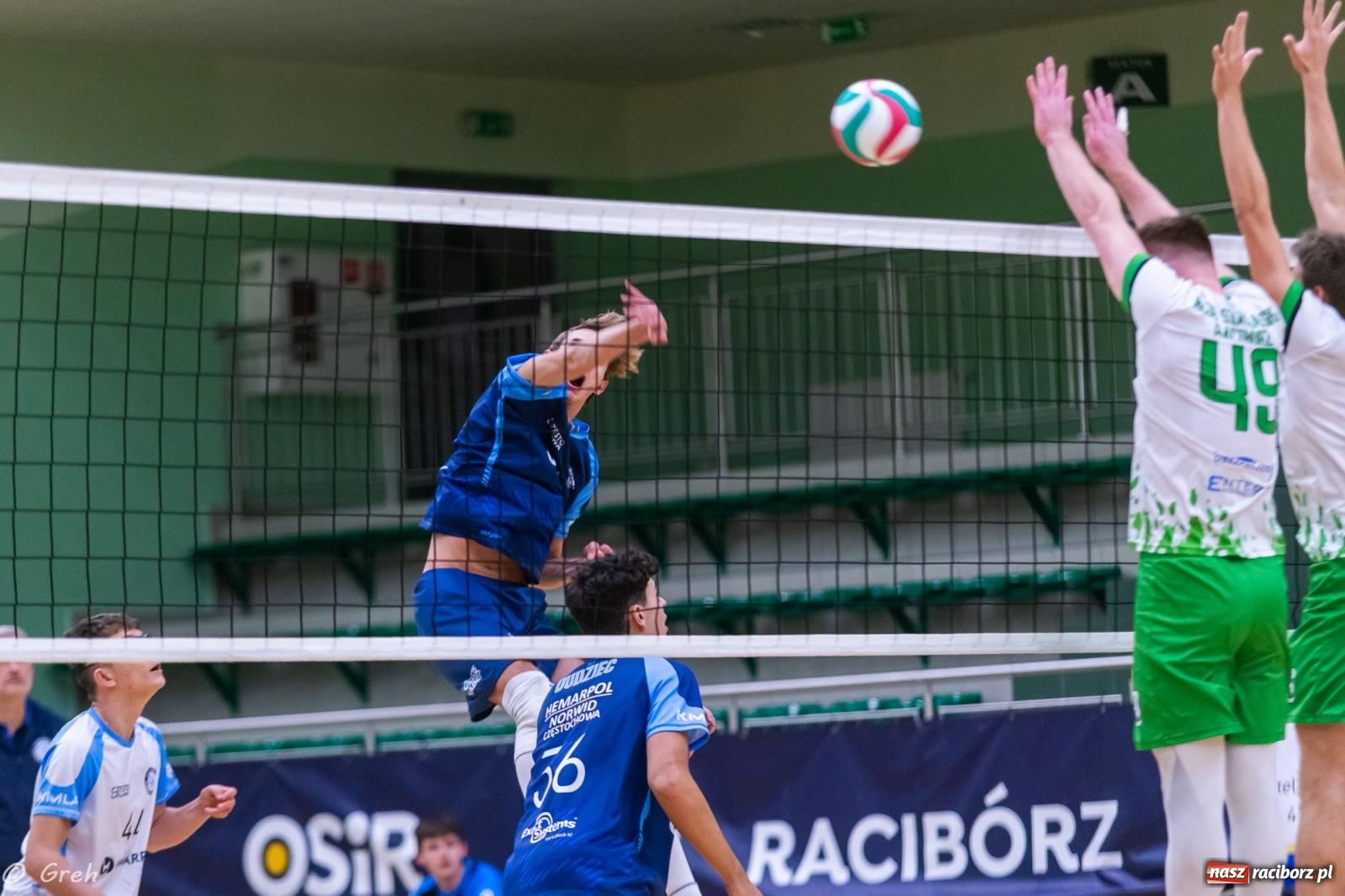 Zdjęcie w galerii na portalu naszraciborz.pl: Siatkówka. Racibórz bez punktów w zaległym meczu [FOTO i WIDEO] wiadomości z regionu