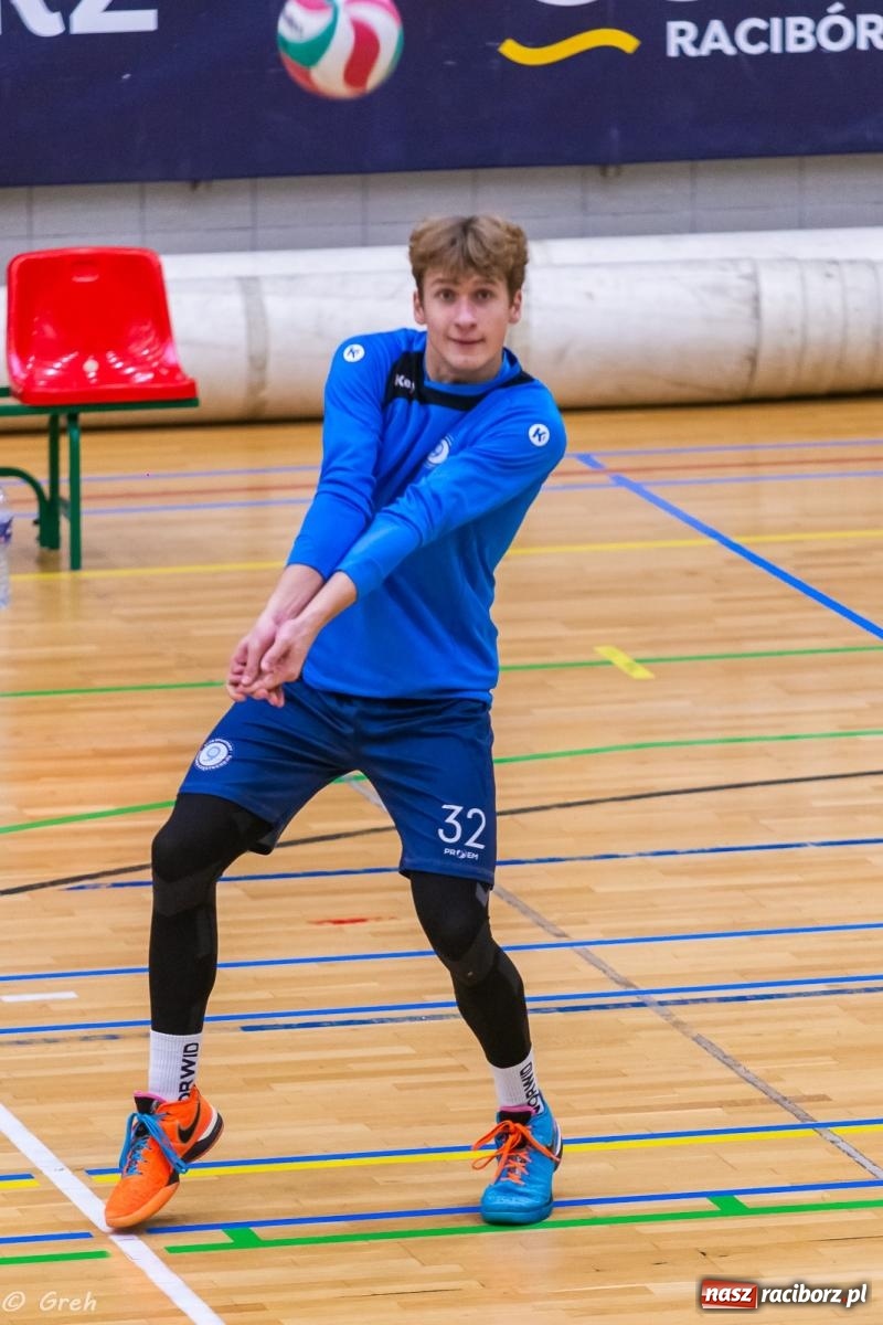 Zdjęcie w galerii na portalu naszraciborz.pl: Siatkówka. Racibórz bez punktów w zaległym meczu [FOTO i WIDEO] wiadomości z regionu