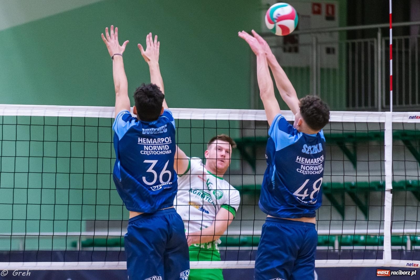Zdjęcie w galerii na portalu naszraciborz.pl: Siatkówka. Racibórz bez punktów w zaległym meczu [FOTO i WIDEO] wiadomości z regionu