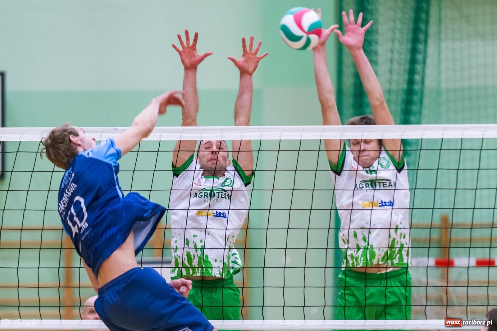Zdjęcie w galerii na portalu naszraciborz.pl: Siatkówka. Racibórz bez punktów w zaległym meczu [FOTO i WIDEO] wiadomości z regionu
