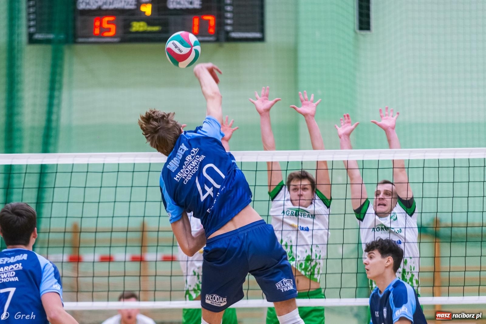 Zdjęcie w galerii na portalu naszraciborz.pl: Siatkówka. Racibórz bez punktów w zaległym meczu [FOTO i WIDEO] wiadomości z regionu