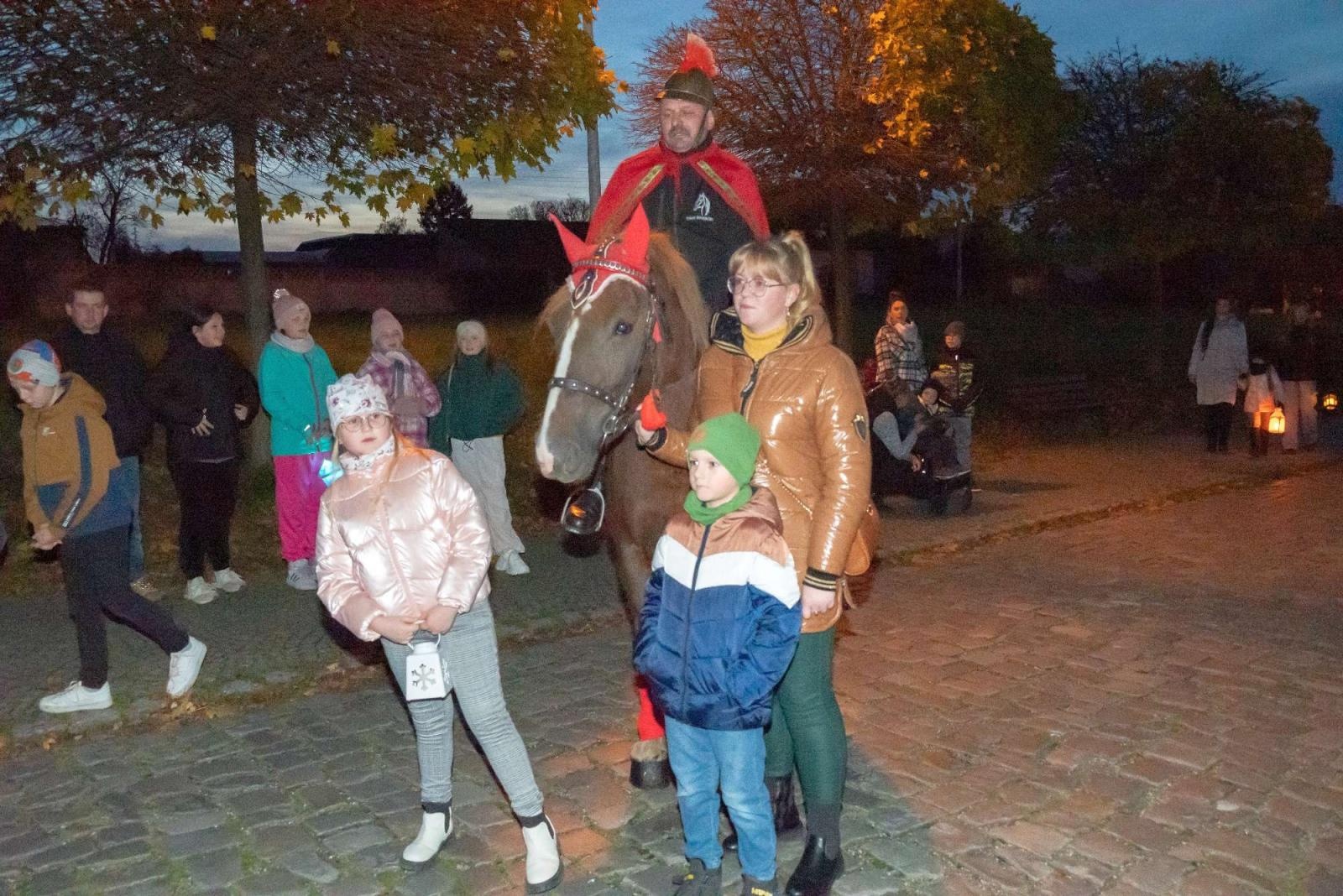 Zdjęcie w galerii na portalu naszraciborz.pl: Święty Marcin i pyszne rogale w Krzyżanowicach wiadomości z regionu