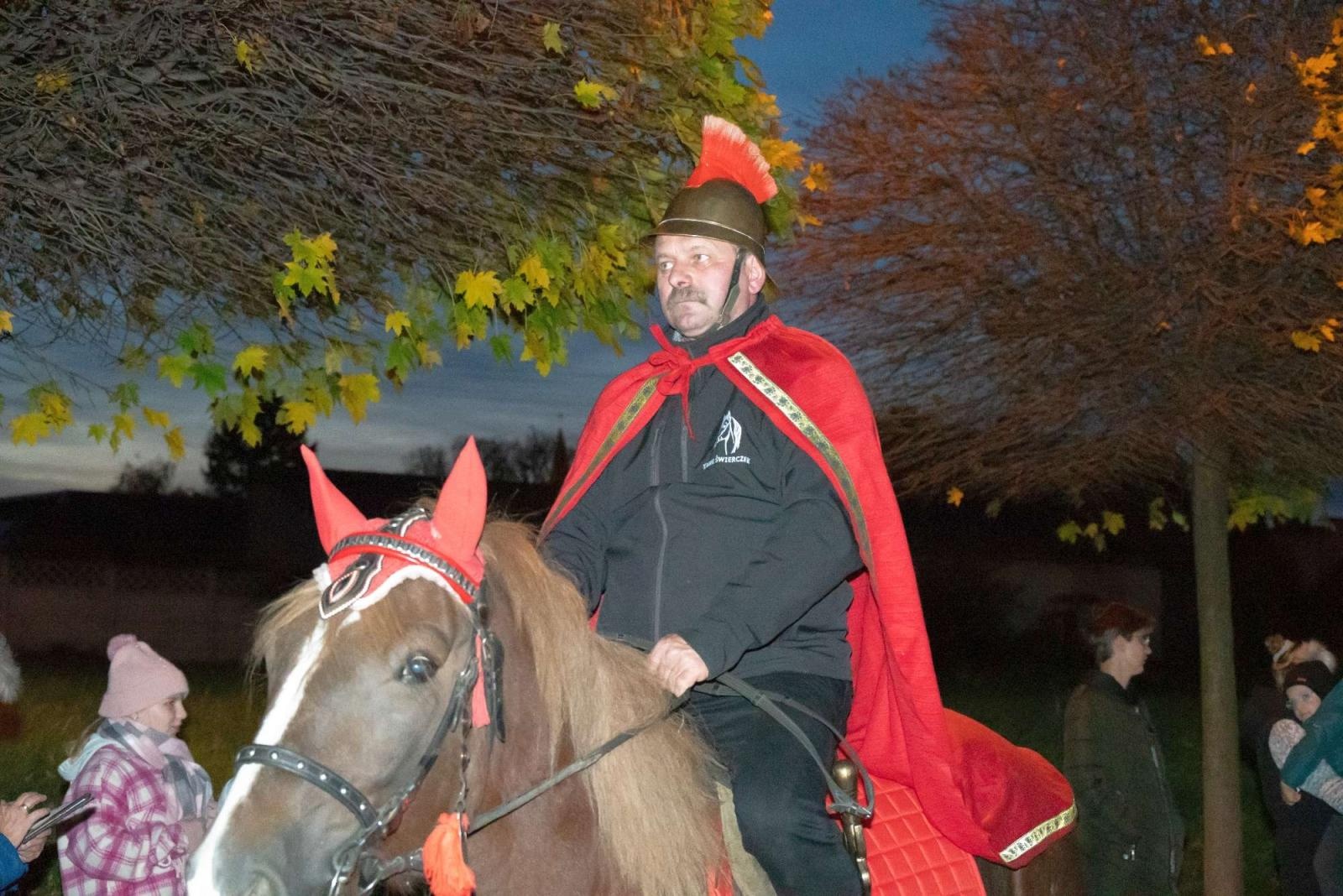 Zdjęcie w galerii na portalu naszraciborz.pl: Święty Marcin i pyszne rogale w Krzyżanowicach wiadomości z regionu