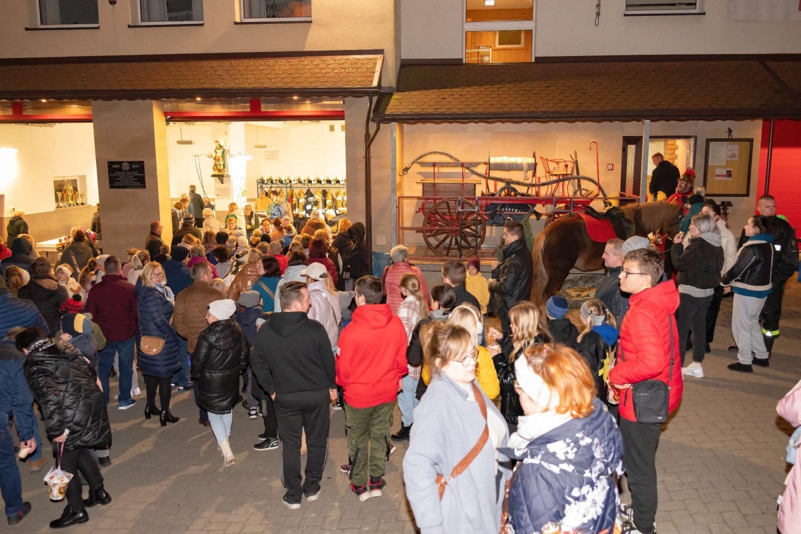 Zdjęcie w galerii na portalu naszraciborz.pl: Święty Marcin i pyszne rogale w Krzyżanowicach wiadomości z regionu