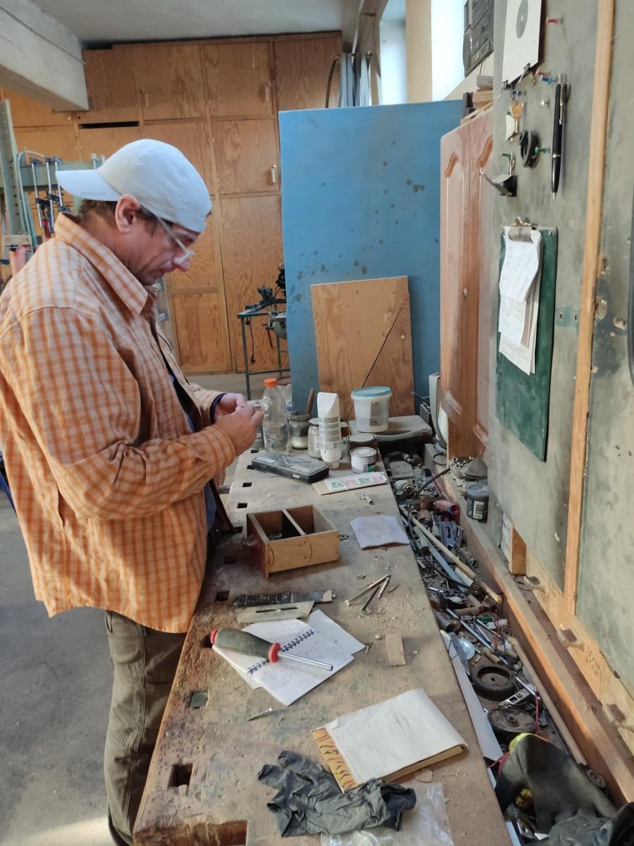 Zdjęcie w galerii na portalu naszraciborz.pl: Architektura w służbie ekologii - nauka podstaw budownictwa organicznego wiadomości z regionu