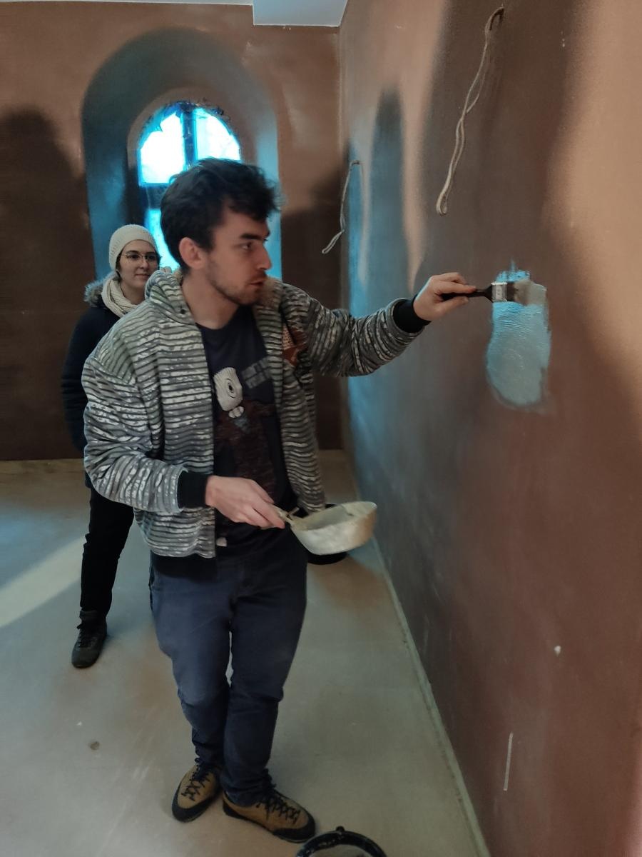 Zdjęcie w galerii na portalu naszraciborz.pl: Architektura w służbie ekologii - nauka podstaw budownictwa organicznego wiadomości z regionu