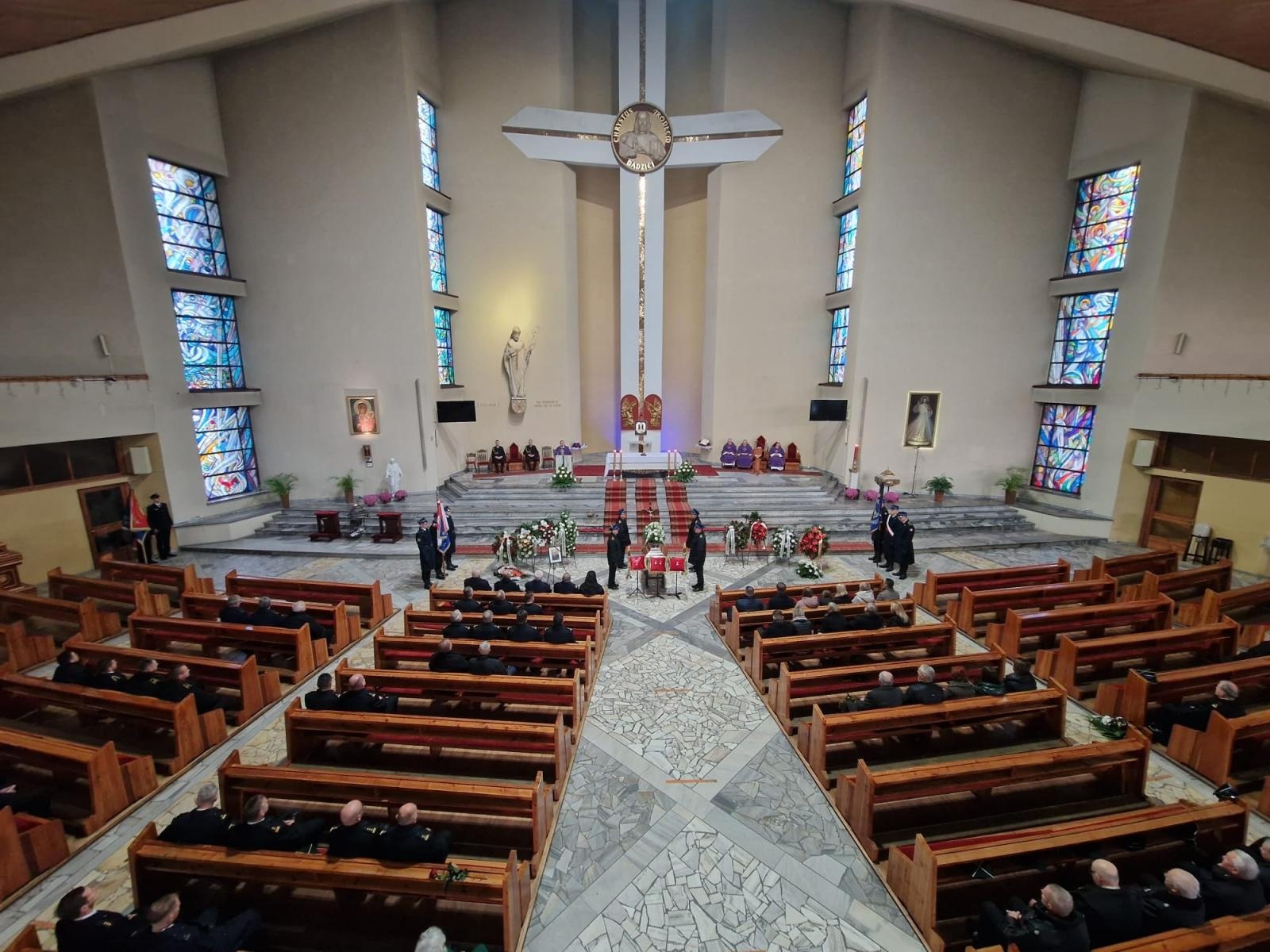 Zdjęcie w galerii na portalu naszraciborz.pl: W Wodzisławiu Śląskim pożegnano komendanta raciborskich strażaków wiadomości z regionu