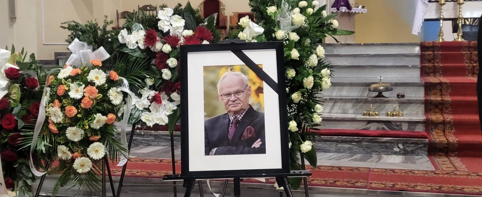 Zdjęcie w galerii na portalu naszraciborz.pl: W Wodzisławiu Śląskim pożegnano komendanta raciborskich strażaków wiadomości z regionu