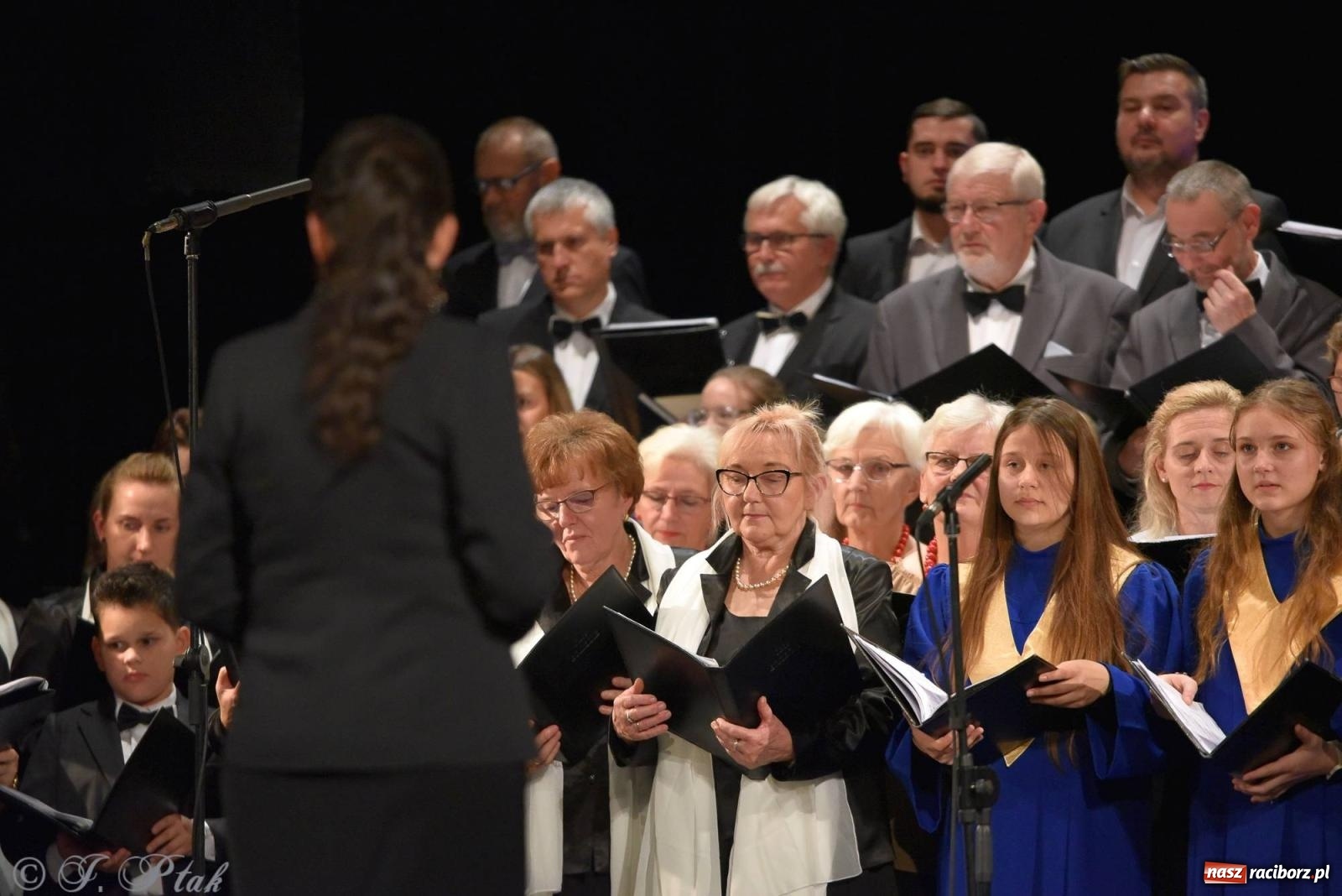 Zdjęcie w galerii na portalu naszraciborz.pl: Co nam w duszy gra. Koncert muzyki chóralnej w Strzesze wiadomości z regionu
