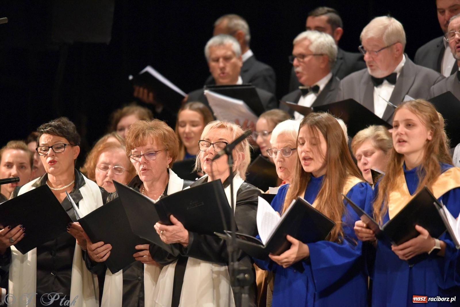 Zdjęcie w galerii na portalu naszraciborz.pl: Co nam w duszy gra. Koncert muzyki chóralnej w Strzesze wiadomości z regionu