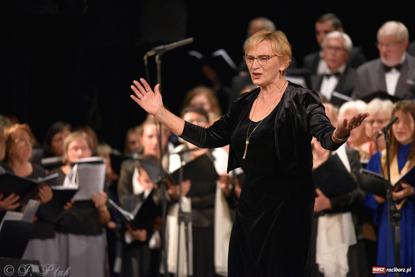 Zdjęcie w galerii na portalu naszraciborz.pl: Co nam w duszy gra. Koncert muzyki chóralnej w Strzesze wiadomości z regionu