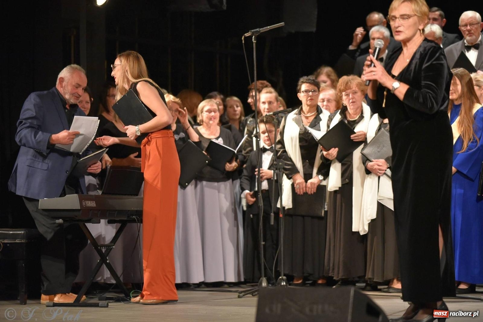 Zdjęcie w galerii na portalu naszraciborz.pl: Co nam w duszy gra. Koncert muzyki chóralnej w Strzesze wiadomości z regionu