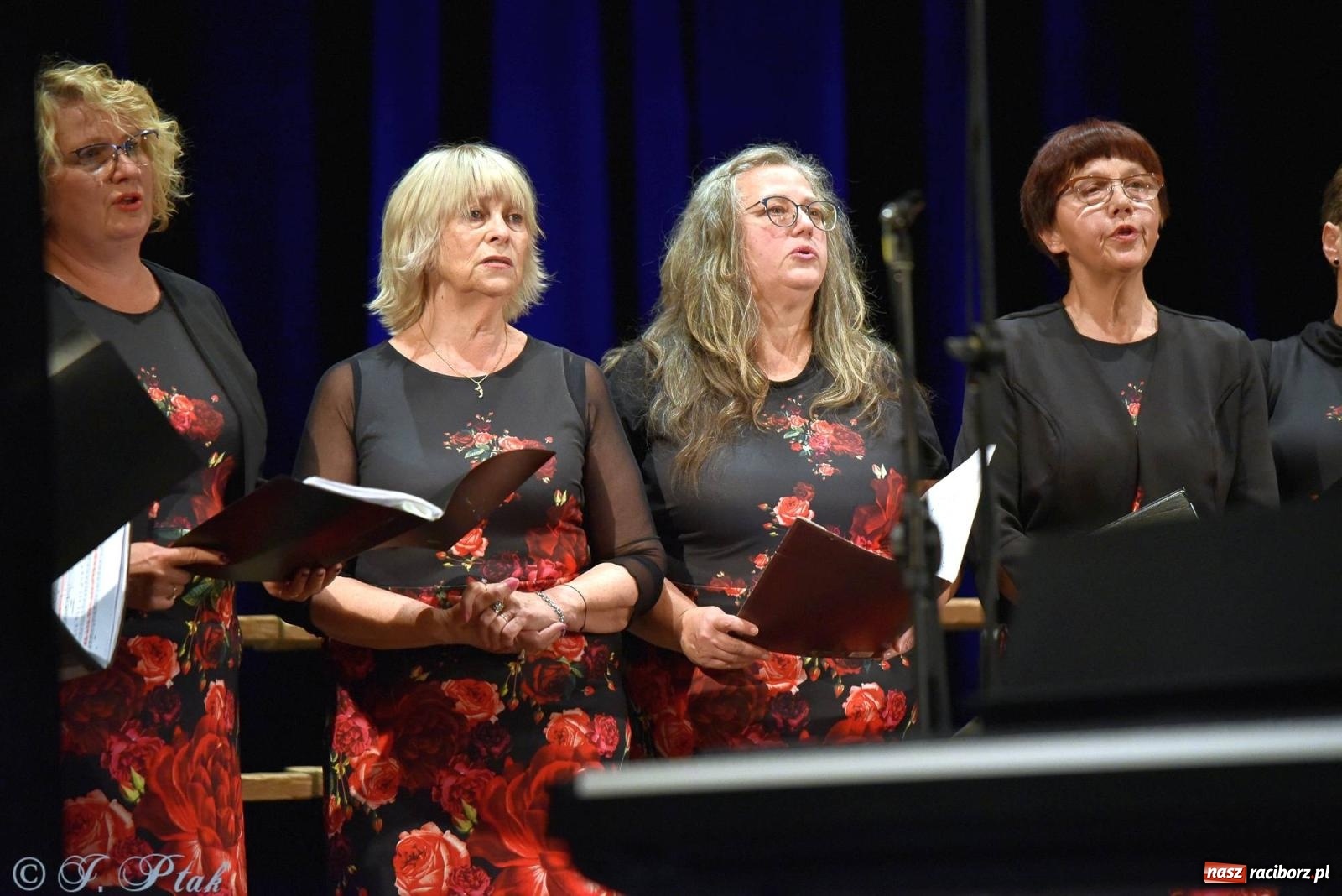 Zdjęcie w galerii na portalu naszraciborz.pl: Co nam w duszy gra. Koncert muzyki chóralnej w Strzesze wiadomości z regionu