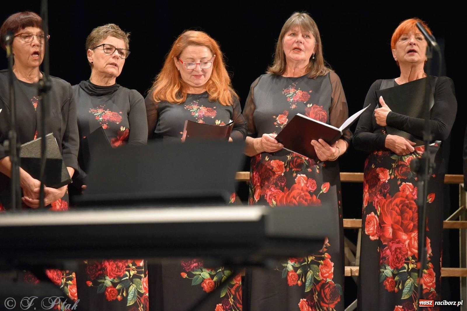 Zdjęcie w galerii na portalu naszraciborz.pl: Co nam w duszy gra. Koncert muzyki chóralnej w Strzesze wiadomości z regionu