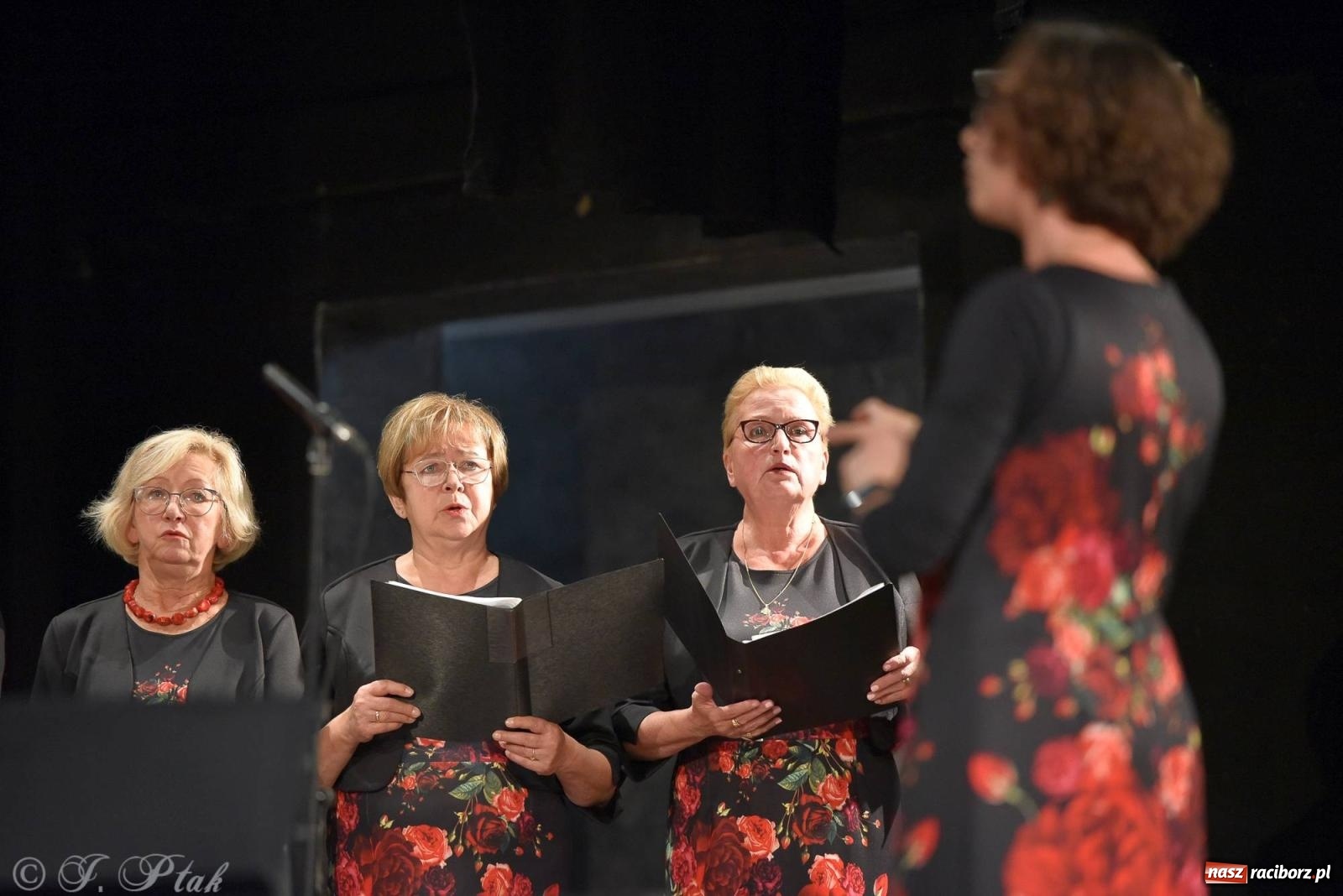 Zdjęcie w galerii na portalu naszraciborz.pl: Co nam w duszy gra. Koncert muzyki chóralnej w Strzesze wiadomości z regionu