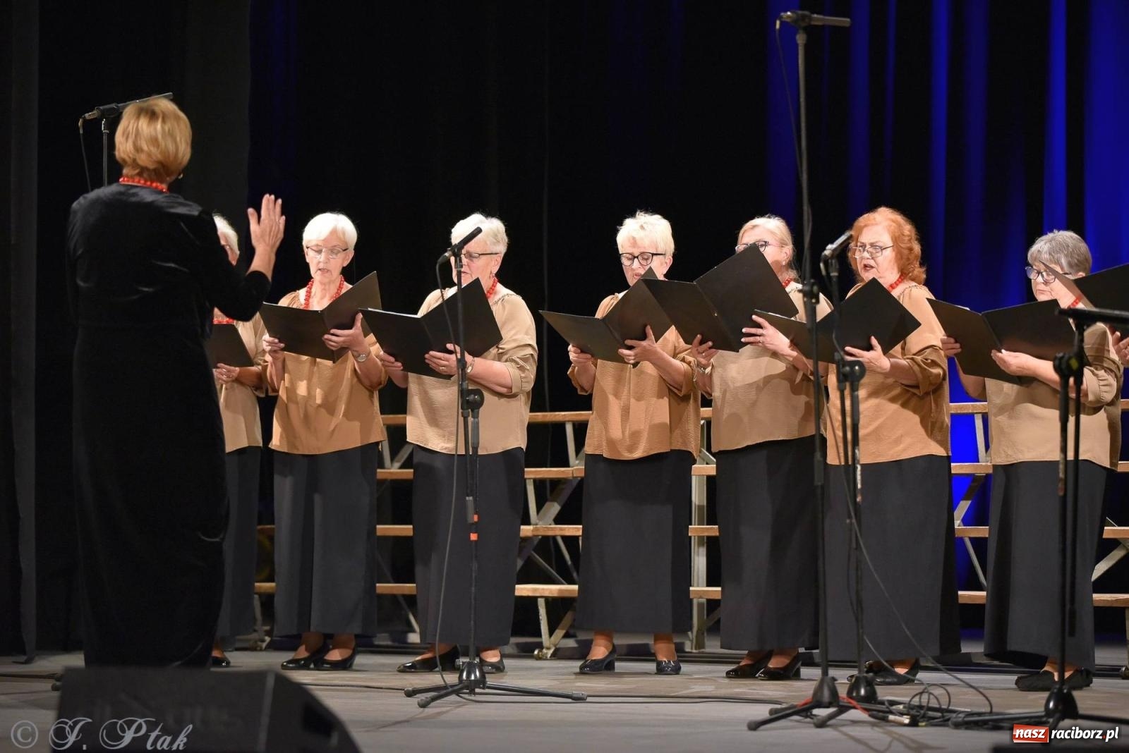 Zdjęcie w galerii na portalu naszraciborz.pl: Co nam w duszy gra. Koncert muzyki chóralnej w Strzesze wiadomości z regionu