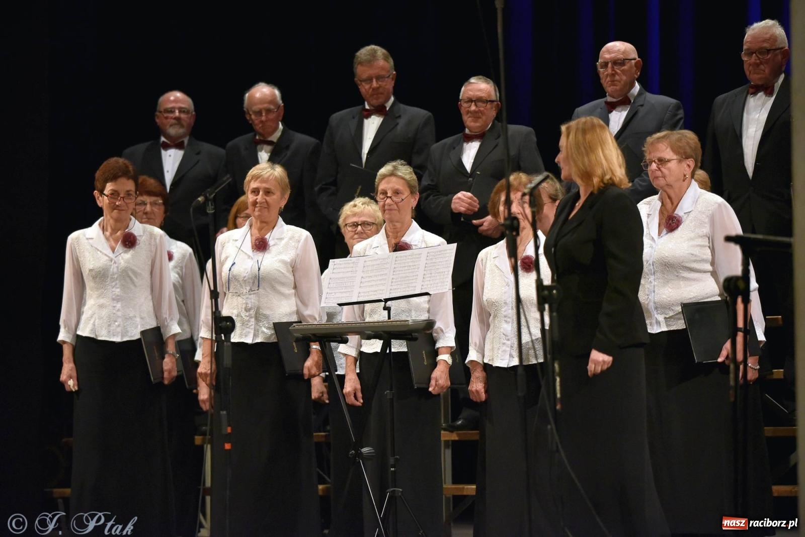 Zdjęcie w galerii na portalu naszraciborz.pl: Co nam w duszy gra. Koncert muzyki chóralnej w Strzesze wiadomości z regionu