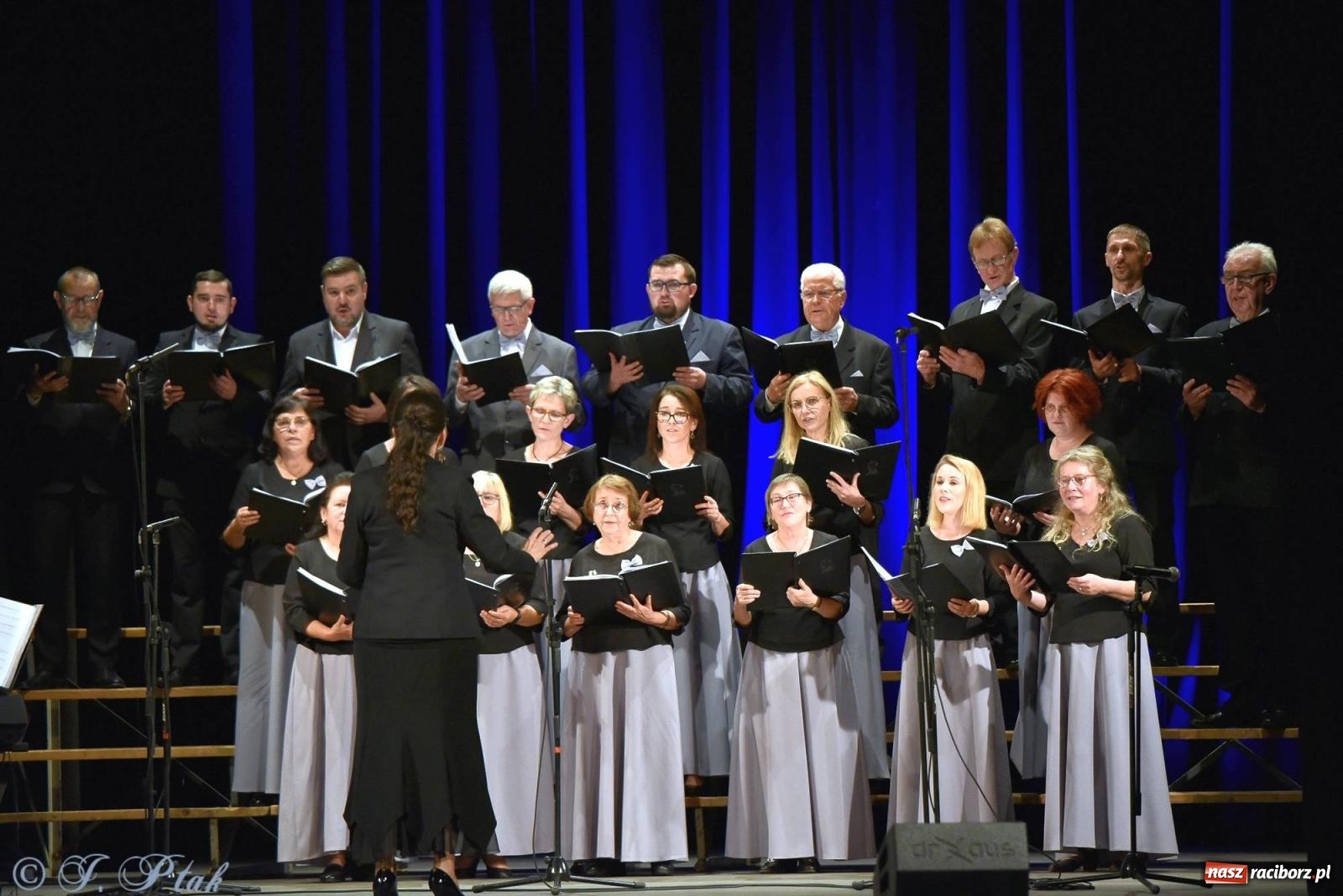 Zdjęcie w galerii na portalu naszraciborz.pl: Co nam w duszy gra. Koncert muzyki chóralnej w Strzesze wiadomości z regionu