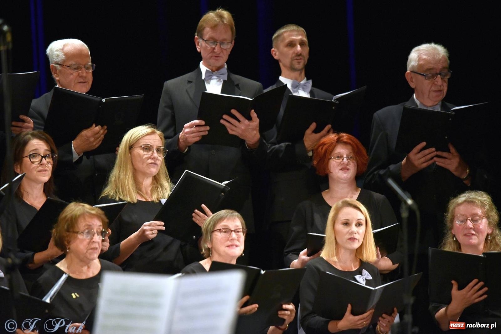 Zdjęcie w galerii na portalu naszraciborz.pl: Co nam w duszy gra. Koncert muzyki chóralnej w Strzesze wiadomości z regionu