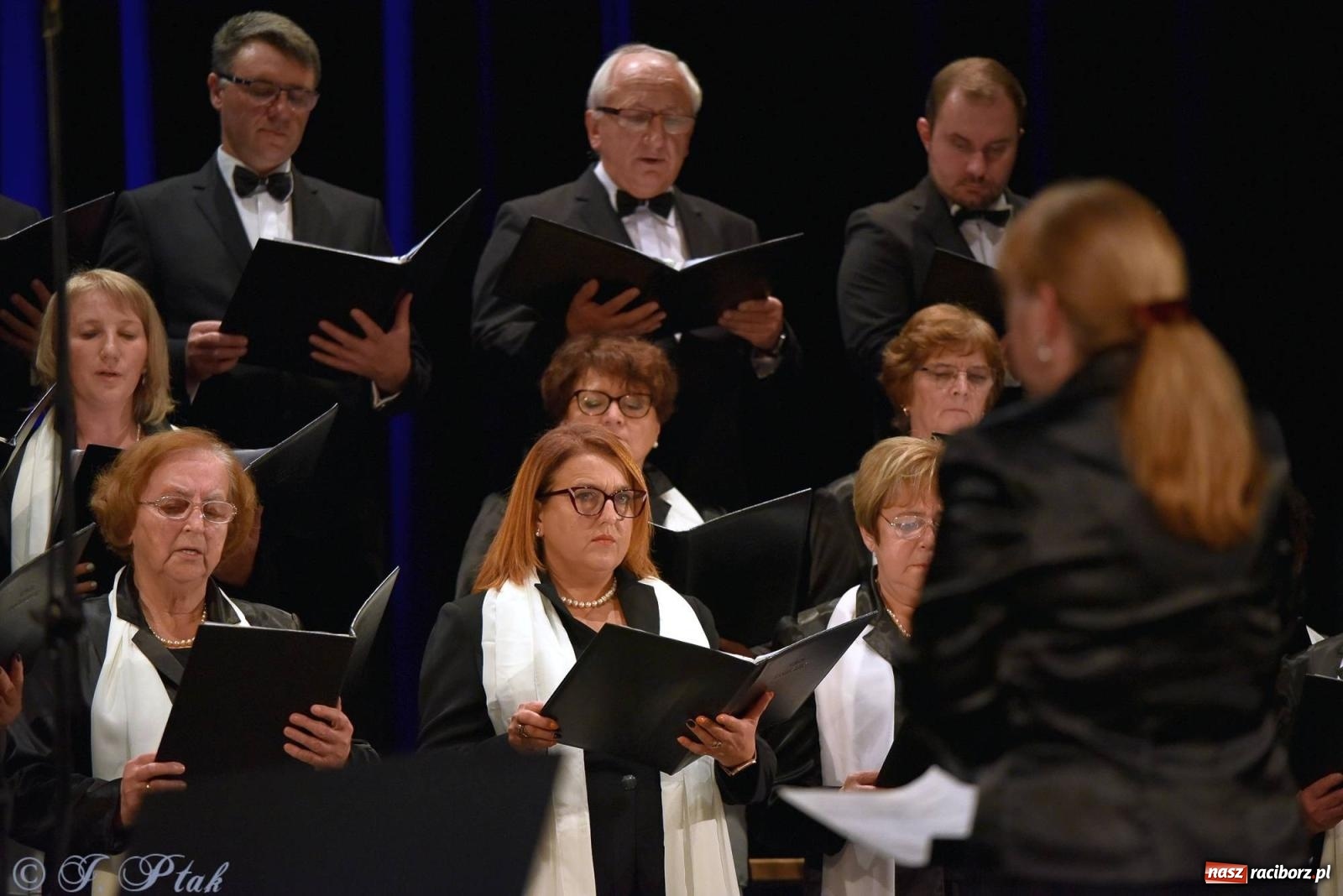 Zdjęcie w galerii na portalu naszraciborz.pl: Co nam w duszy gra. Koncert muzyki chóralnej w Strzesze wiadomości z regionu