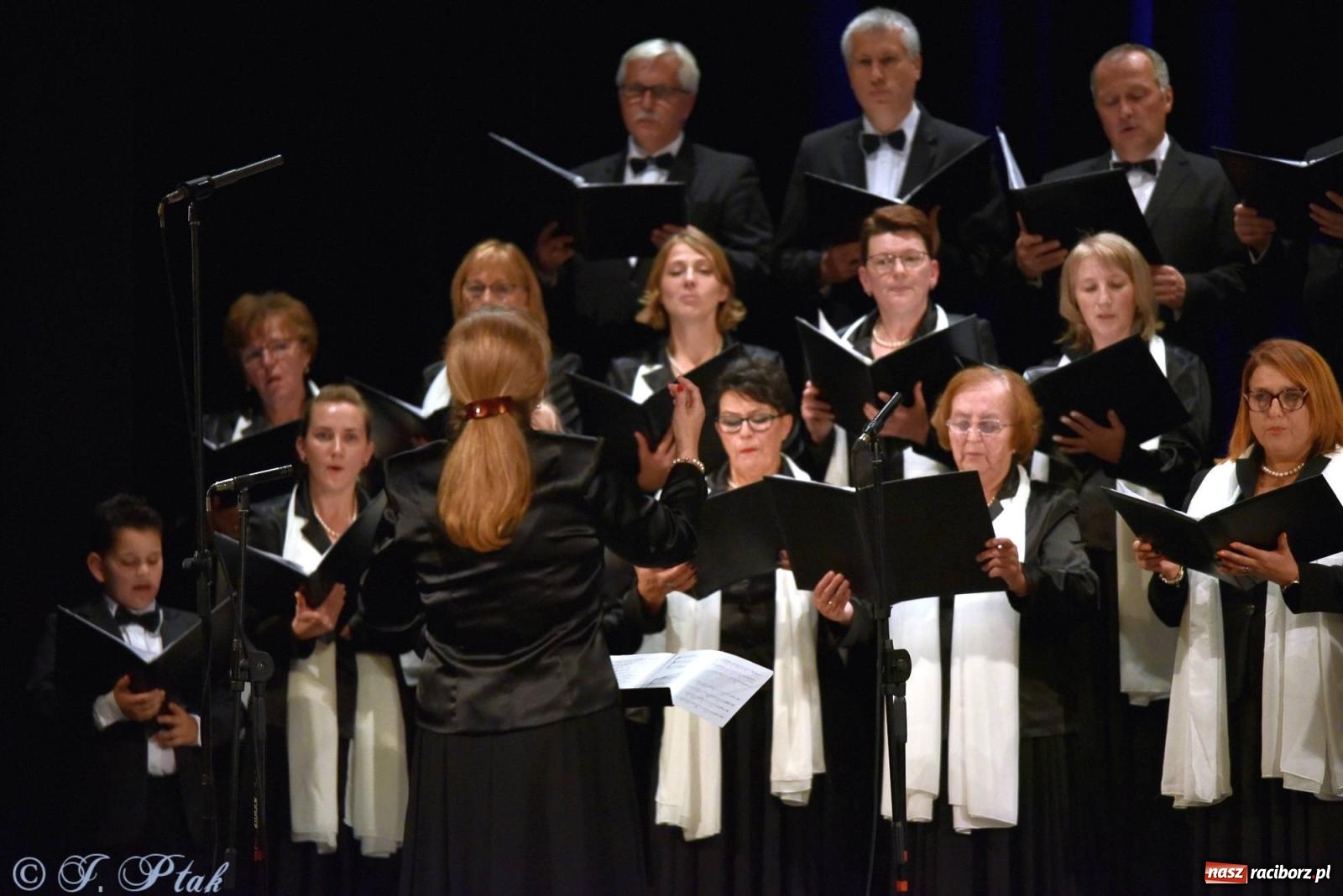 Zdjęcie w galerii na portalu naszraciborz.pl: Co nam w duszy gra. Koncert muzyki chóralnej w Strzesze wiadomości z regionu