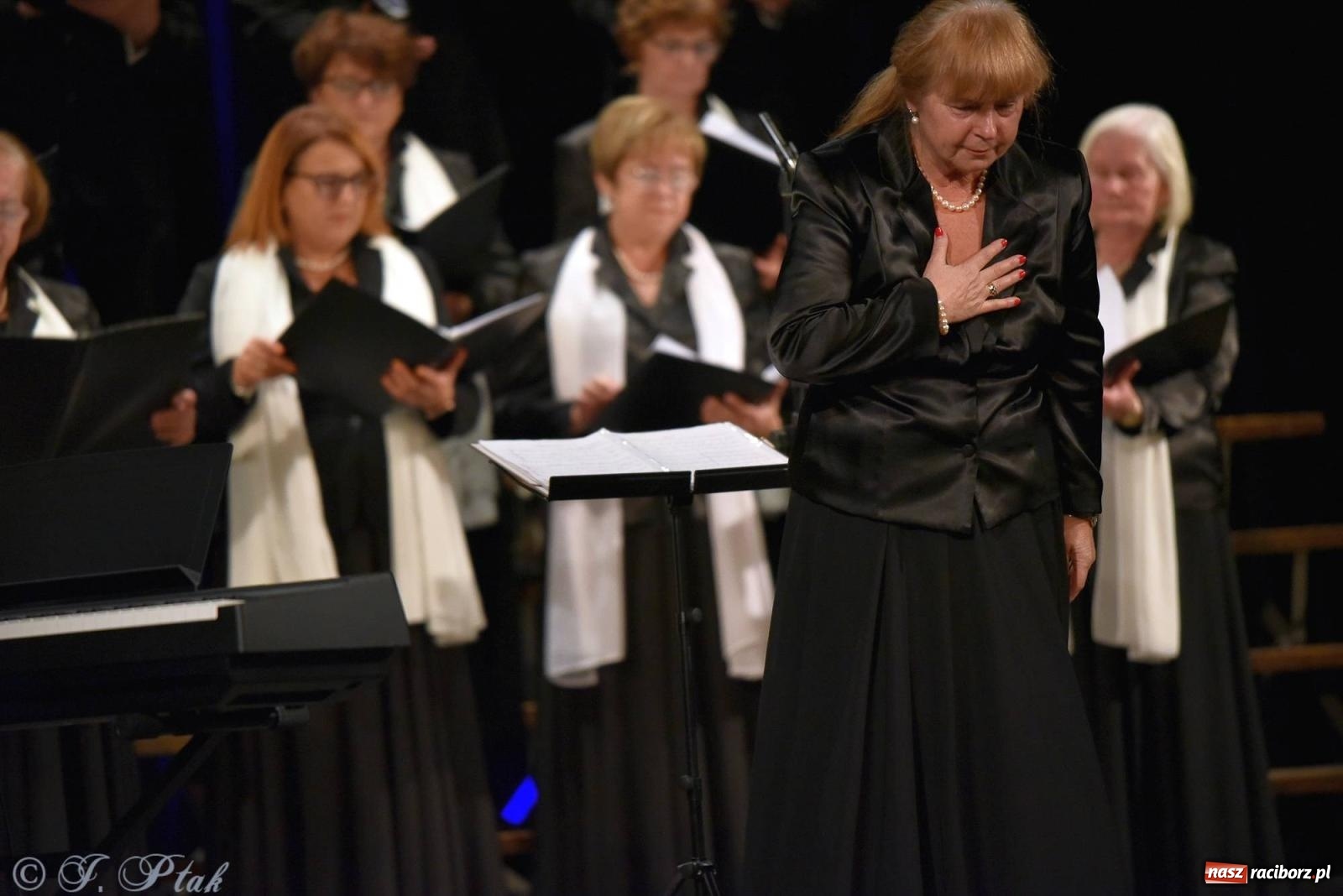 Zdjęcie w galerii na portalu naszraciborz.pl: Co nam w duszy gra. Koncert muzyki chóralnej w Strzesze wiadomości z regionu