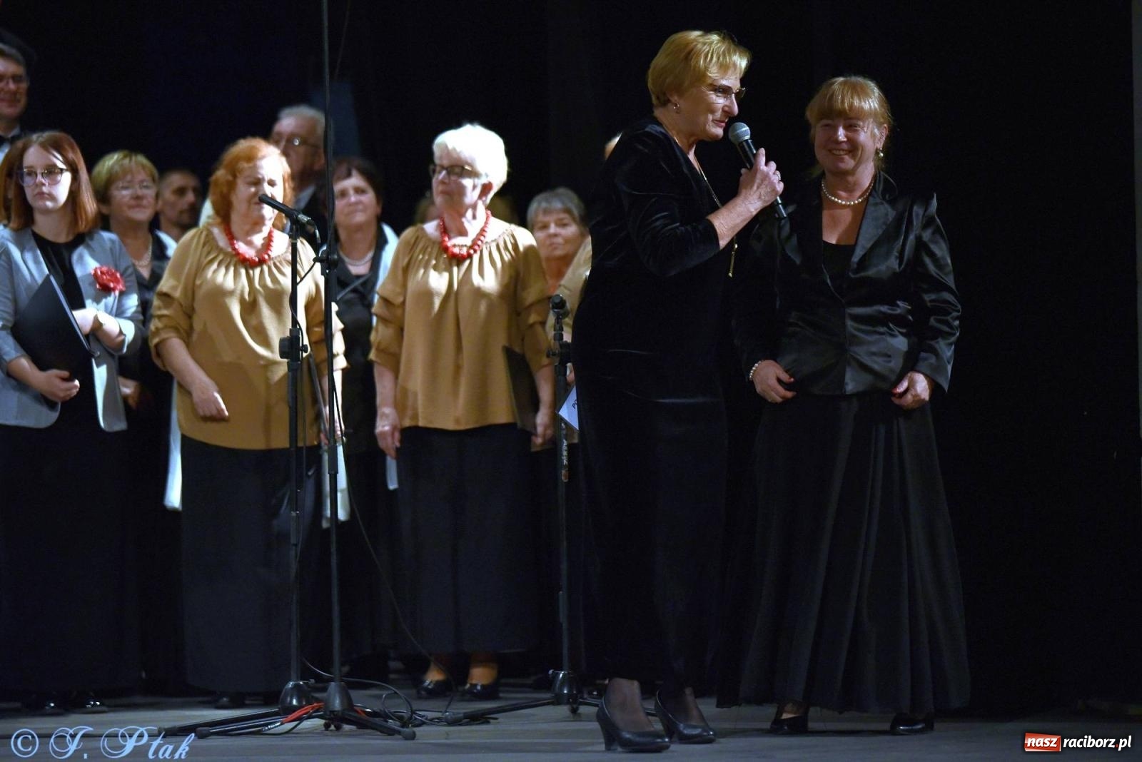 Zdjęcie w galerii na portalu naszraciborz.pl: Co nam w duszy gra. Koncert muzyki chóralnej w Strzesze wiadomości z regionu