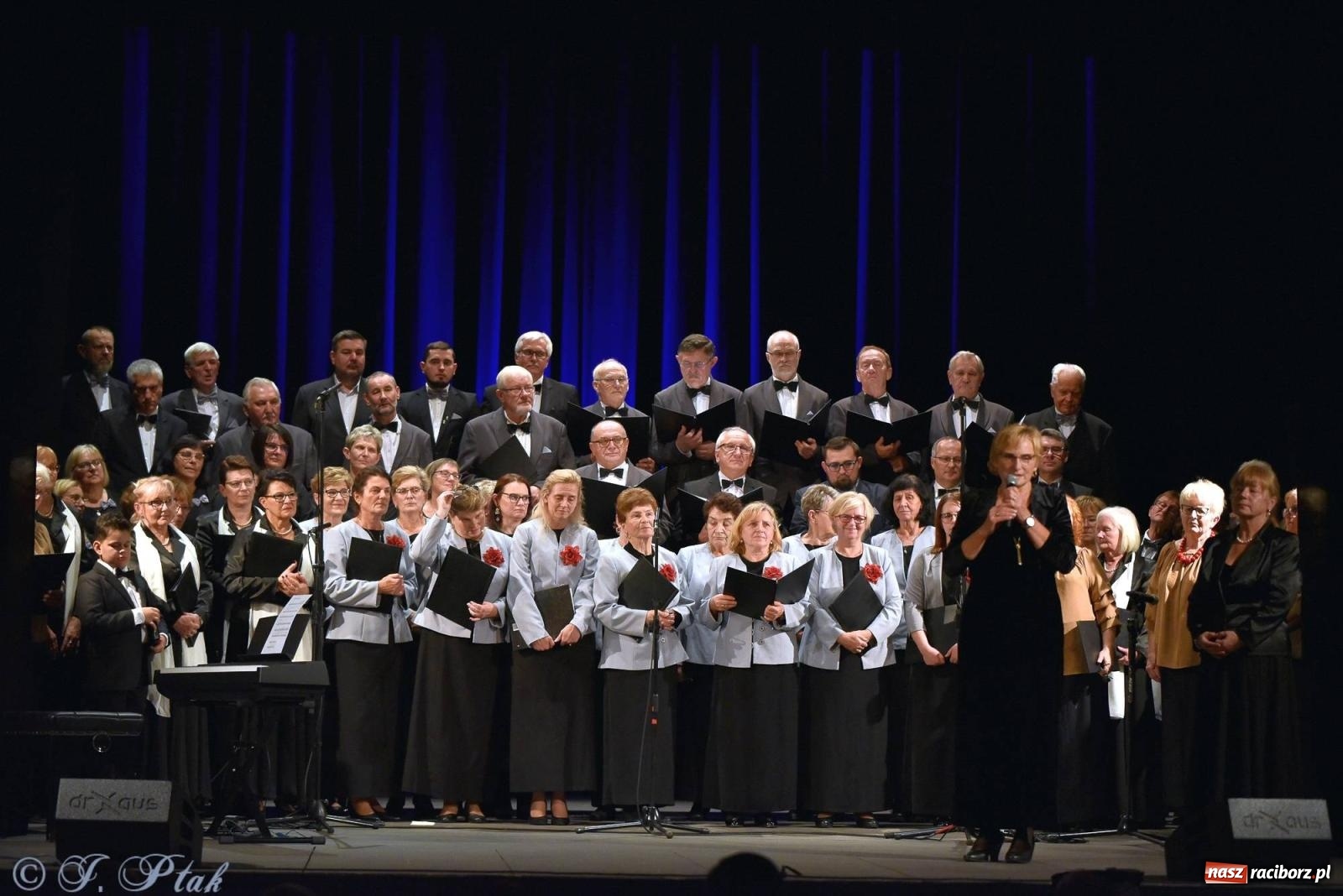 Zdjęcie w galerii na portalu naszraciborz.pl: Co nam w duszy gra. Koncert muzyki chóralnej w Strzesze wiadomości z regionu