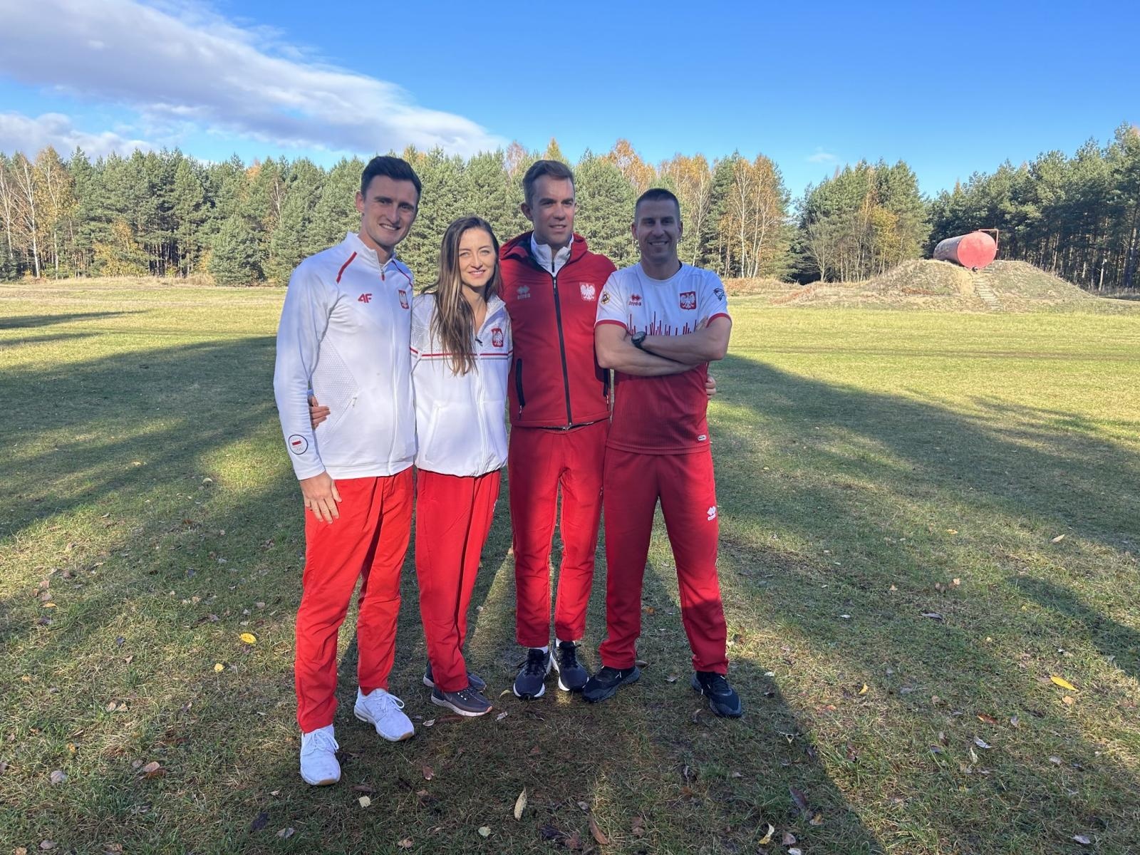 Zdjęcie w galerii na portalu naszraciborz.pl: Jedna armia, wiele możliwości. Młodzi mundurowi i gwiazdy sportu w Kuźni Raciborskiej wiadomości z regionu