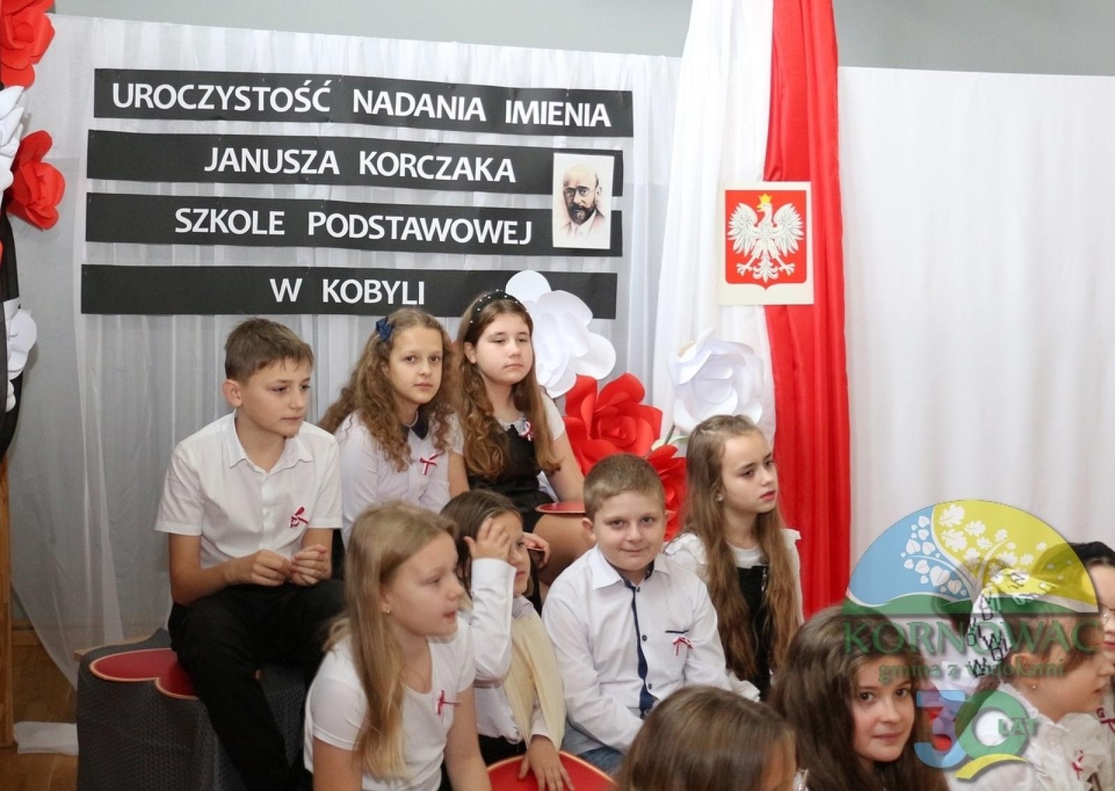 Zdjęcie w galerii na portalu naszraciborz.pl: ZSP w Kobyli ma patrona. To Janusz Korczak wiadomości z regionu