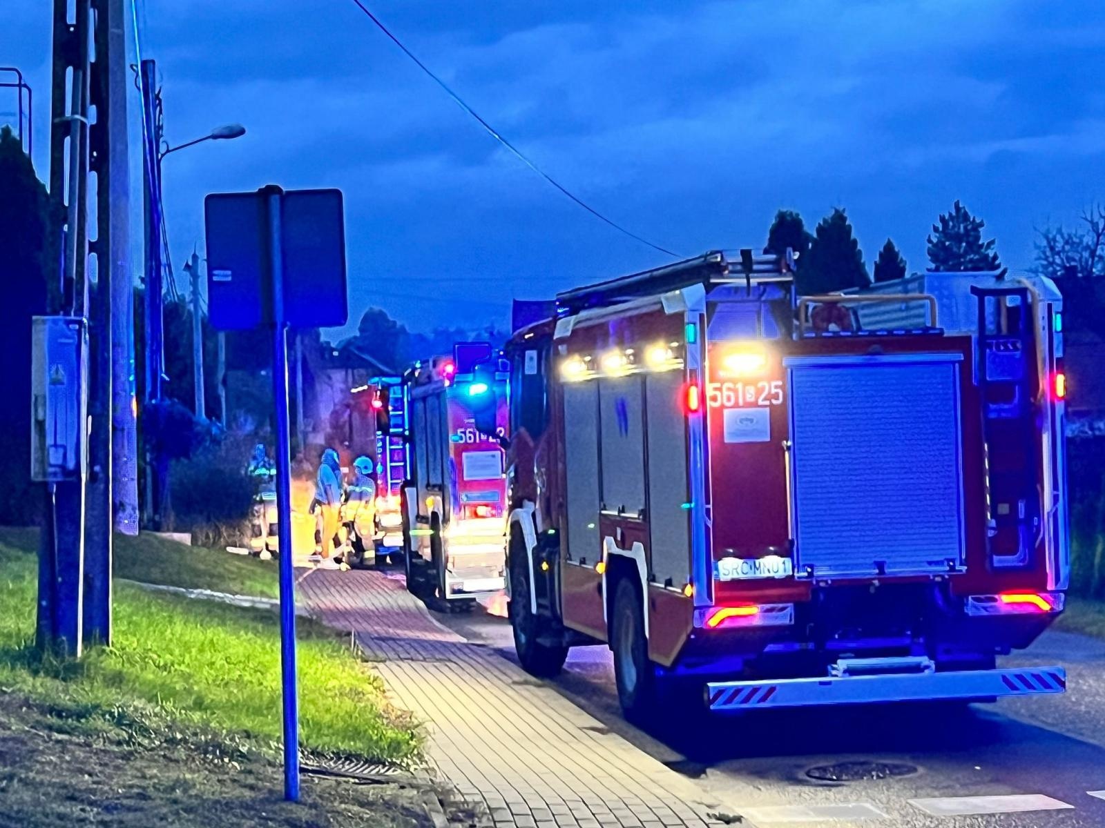 Zdjęcie w galerii na portalu naszraciborz.pl: Strażacka akcja przy Pogrzebieńskiej. Paliło się jacuzzi wiadomości z regionu