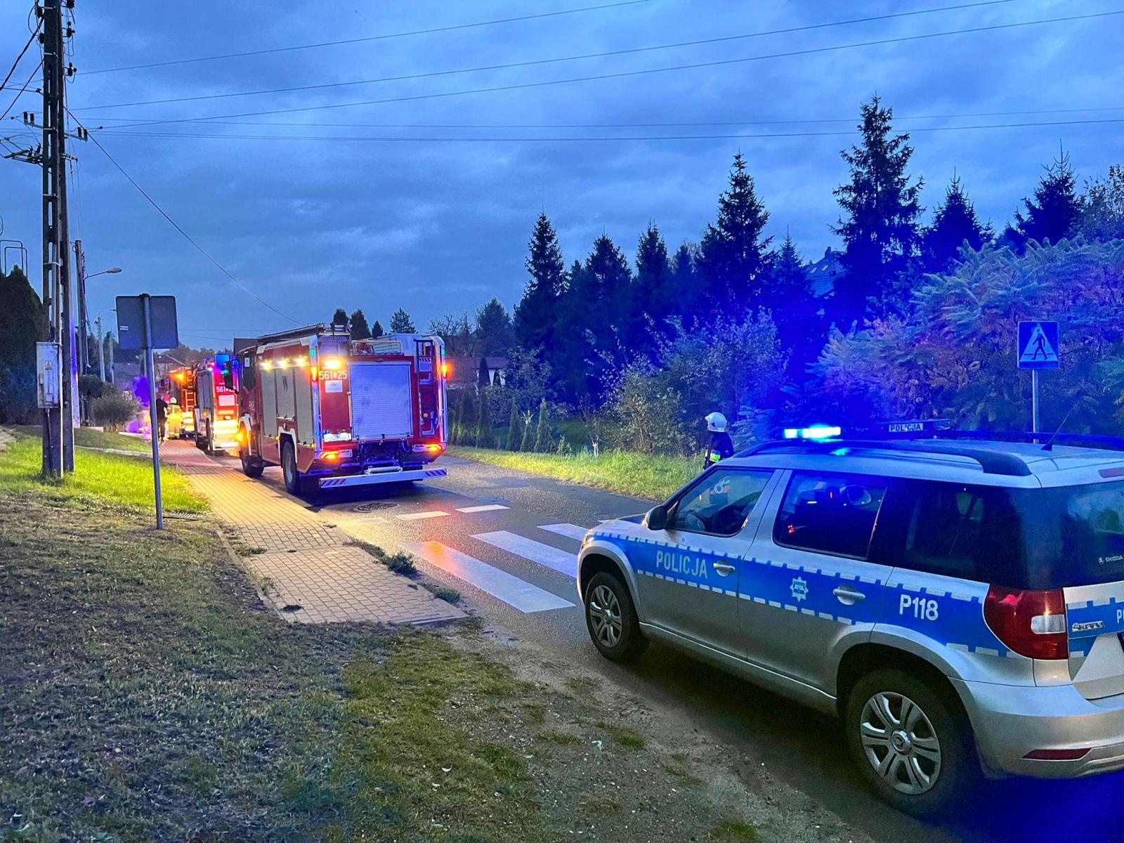 Zdjęcie w galerii na portalu naszraciborz.pl: Strażacka akcja przy Pogrzebieńskiej. Paliło się jacuzzi wiadomości z regionu